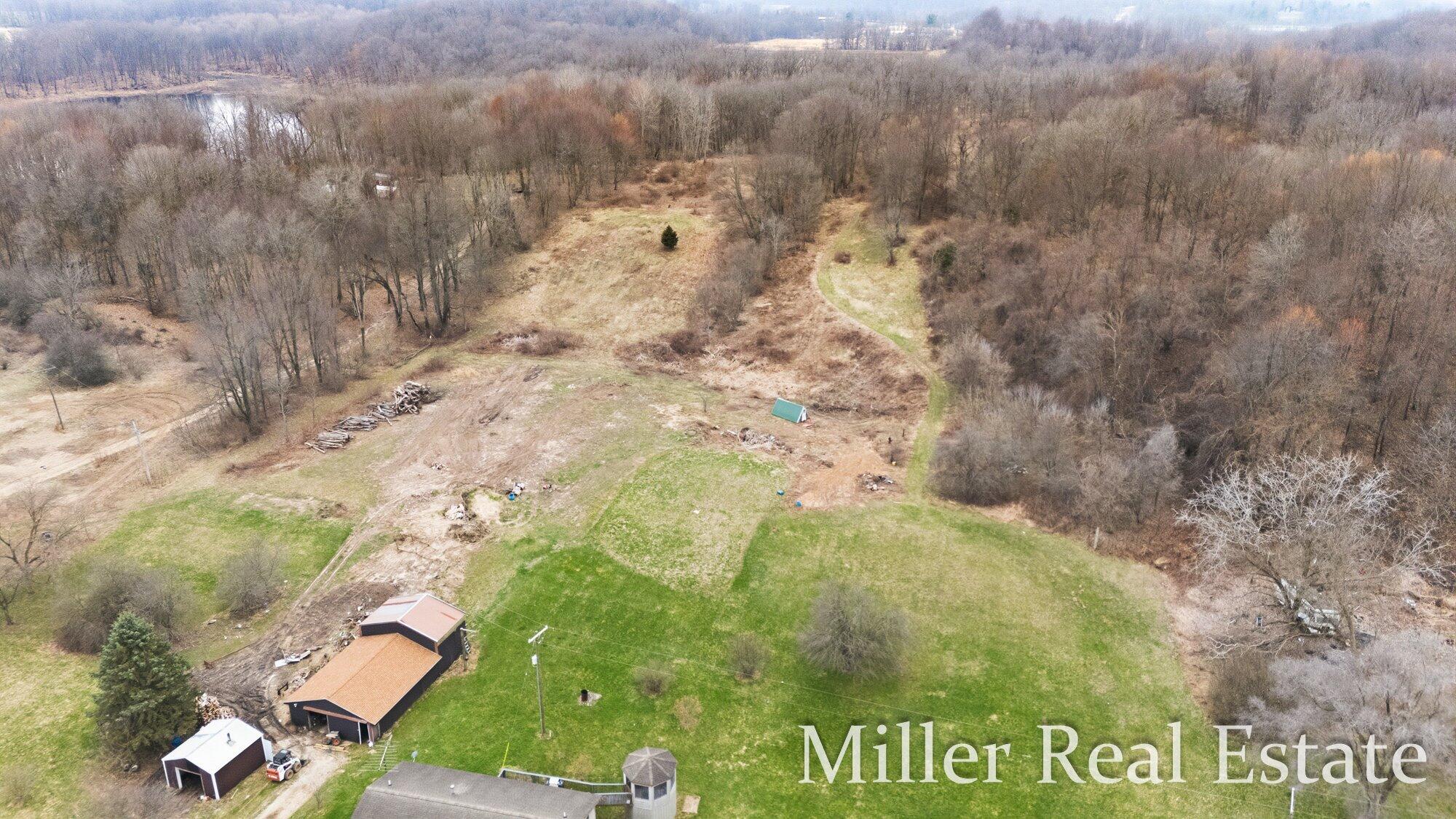 6130 Gurd Road Property Photo 43