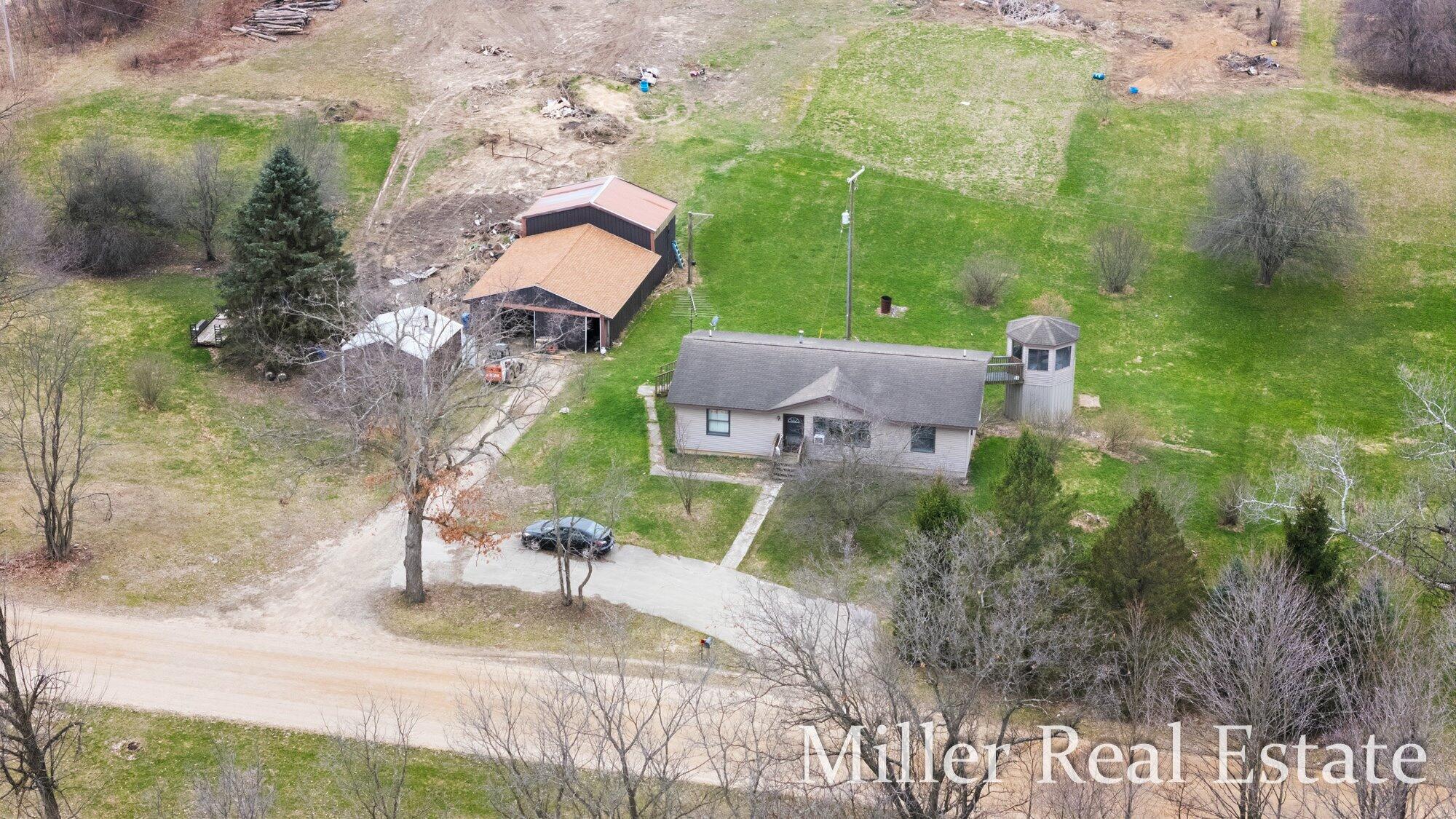 6130 Gurd Road Property Photo 47