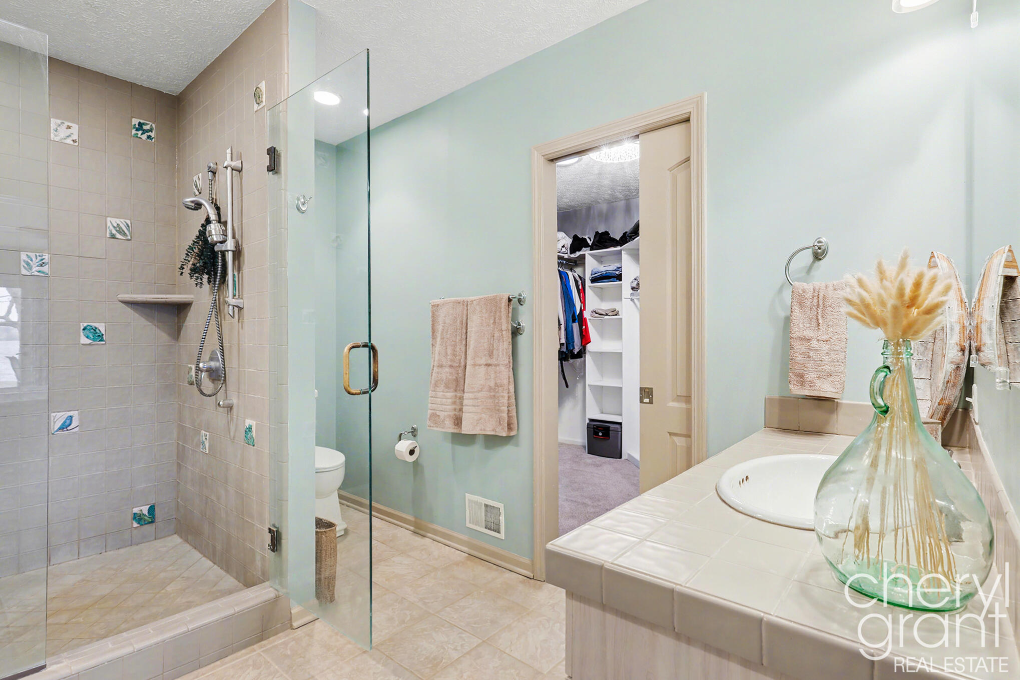 7022 Strawberry Lane Property Photo 24