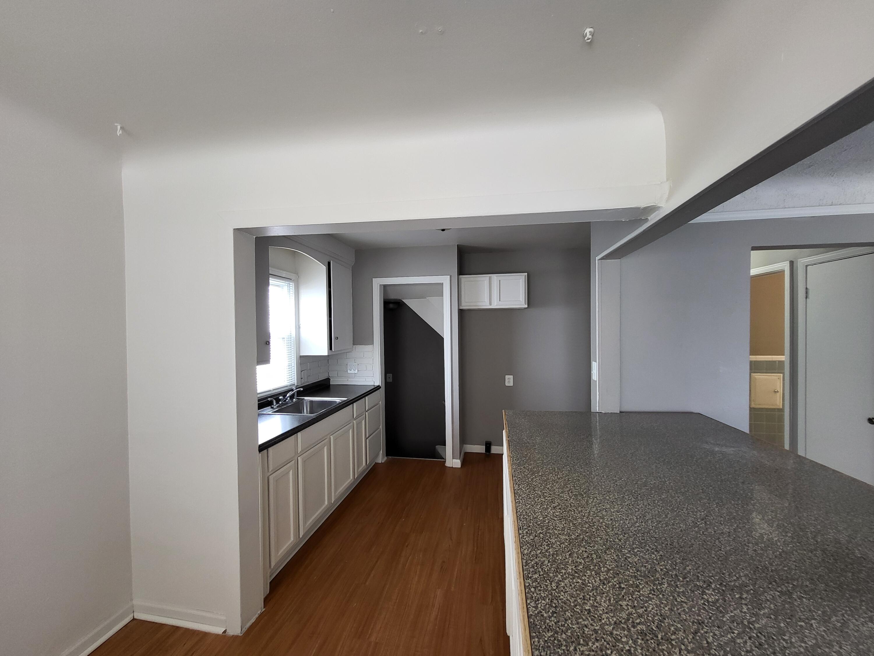 4177 Hubbard Avenue Property Photo 6
