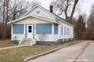 293 N 3rd Avenue Property Photo 1