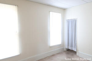 293 N 3rd Avenue Property Photo 15