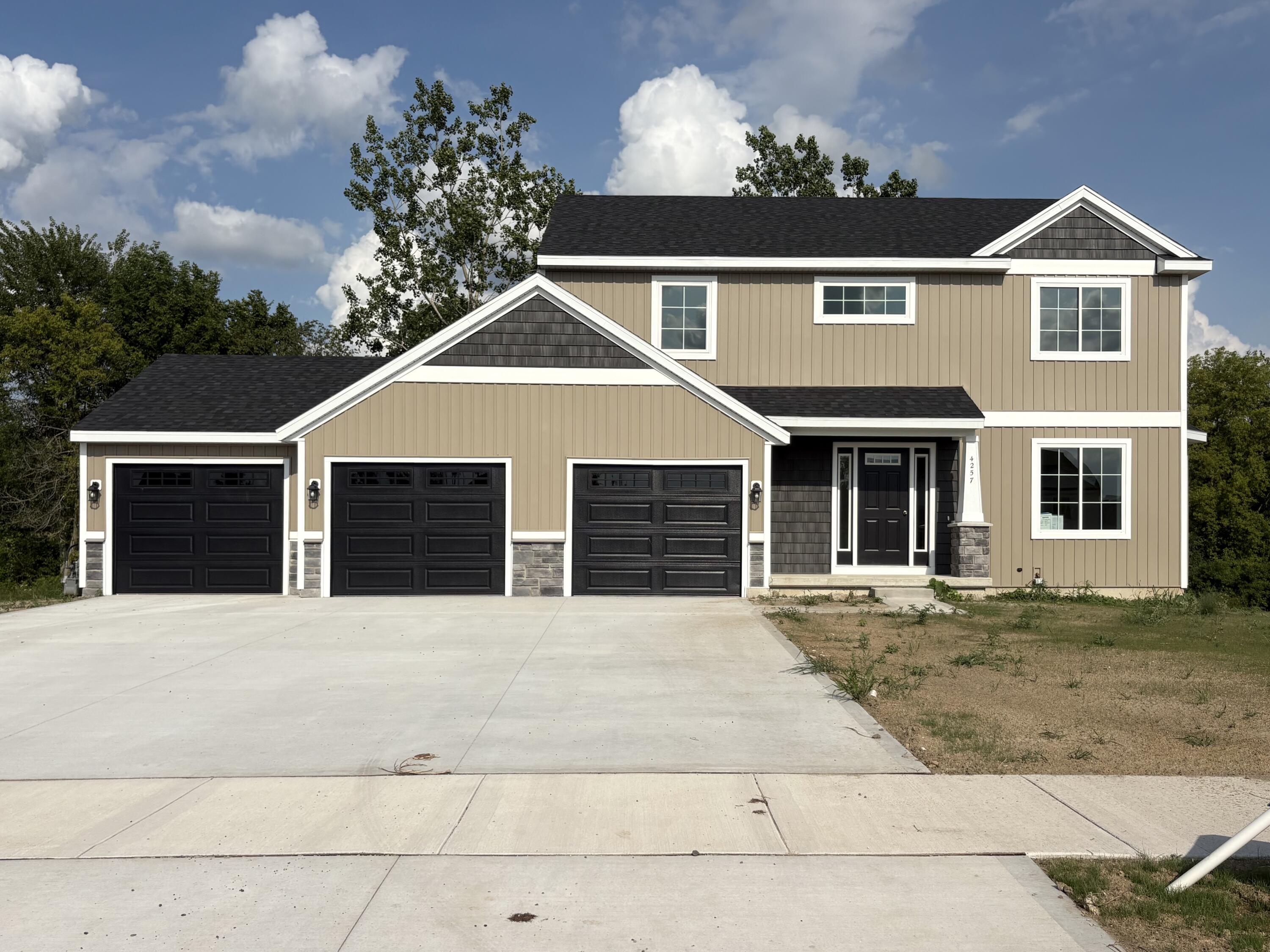 4257 Old Farm Drive Property Photo 1