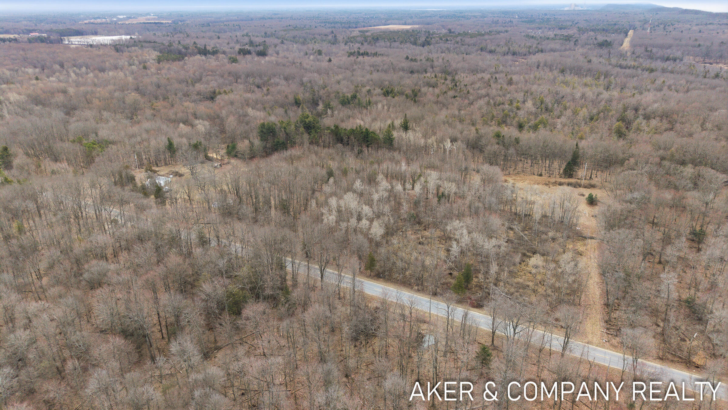 17078 Lake Michigan Drive Property Photo 11