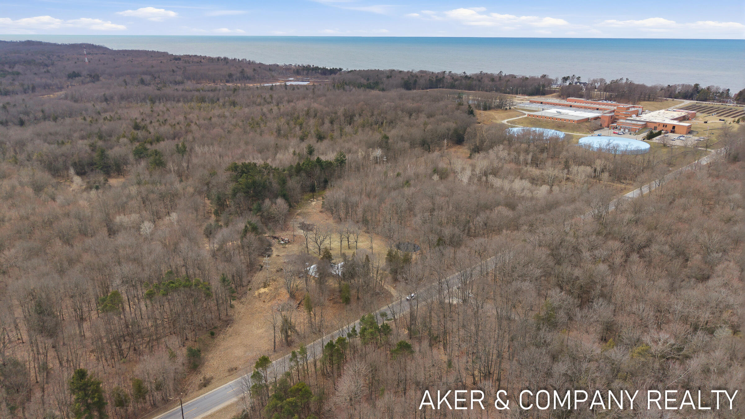 17078 Lake Michigan Drive Property Photo 12