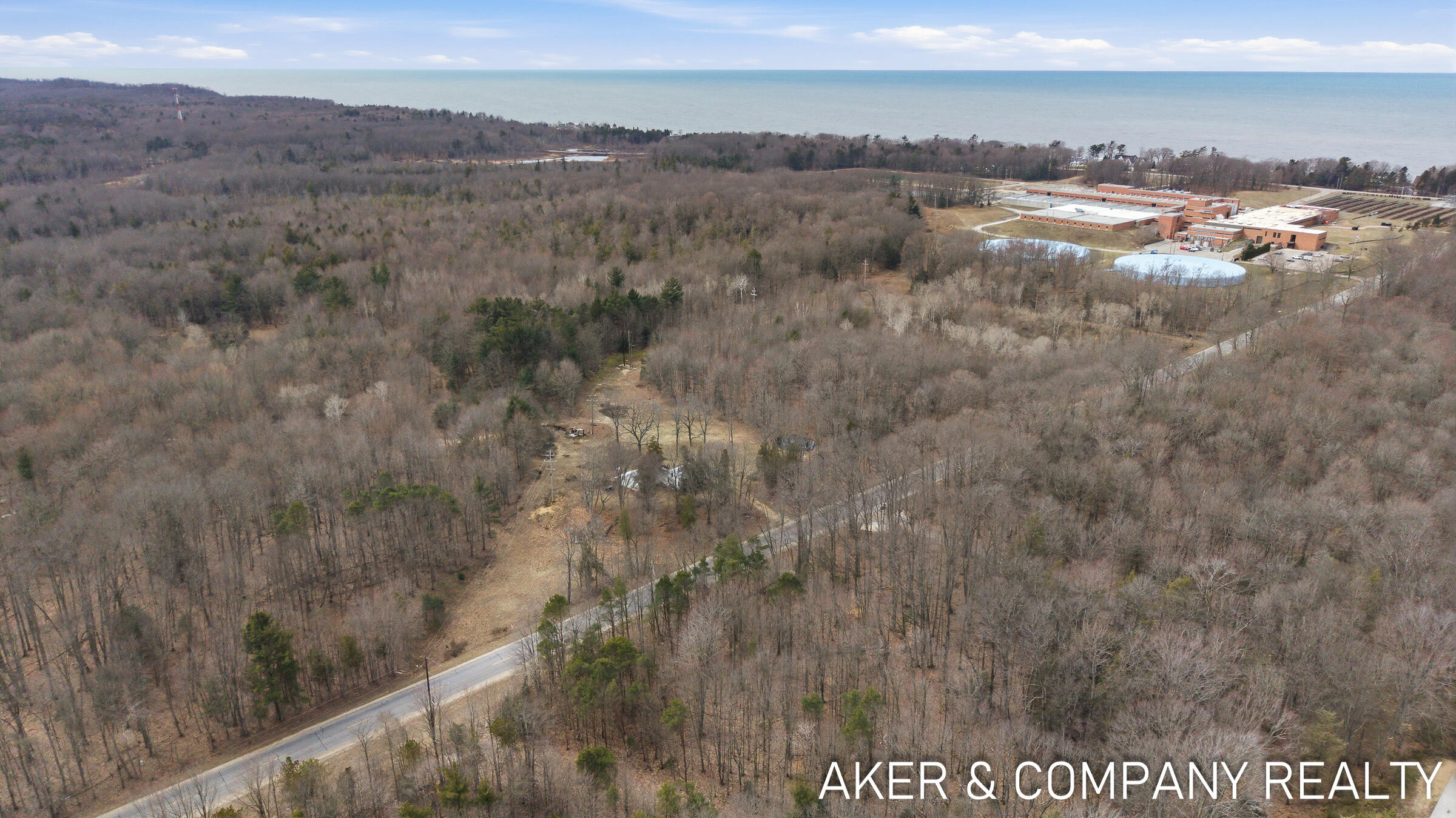 17078 Lake Michigan Drive Property Photo 13