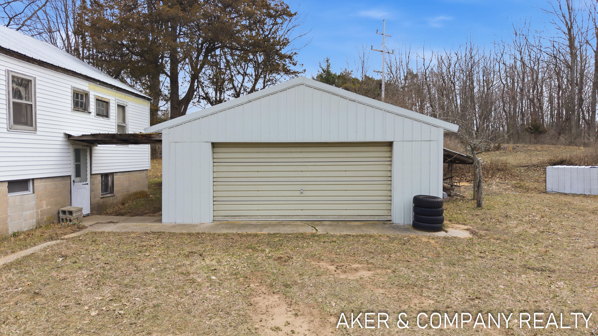 17078 Lake Michigan Drive Property Photo 22