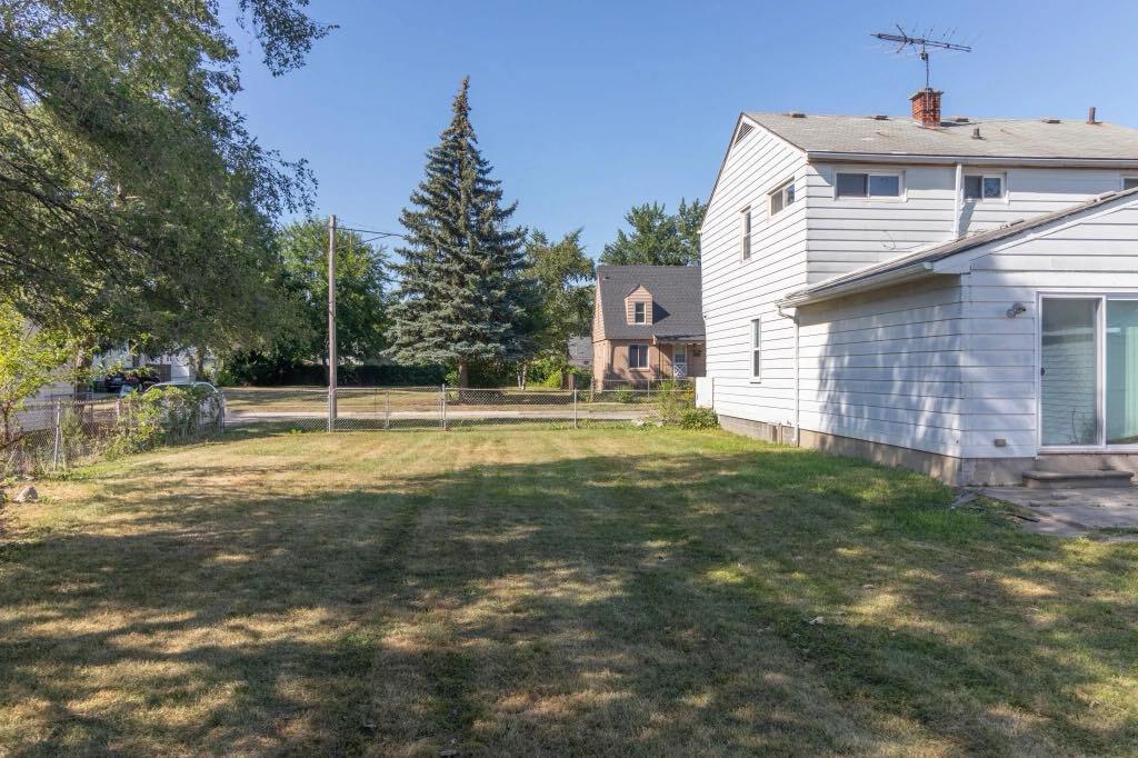 7052 Cadillac Avenue Property Photo 1