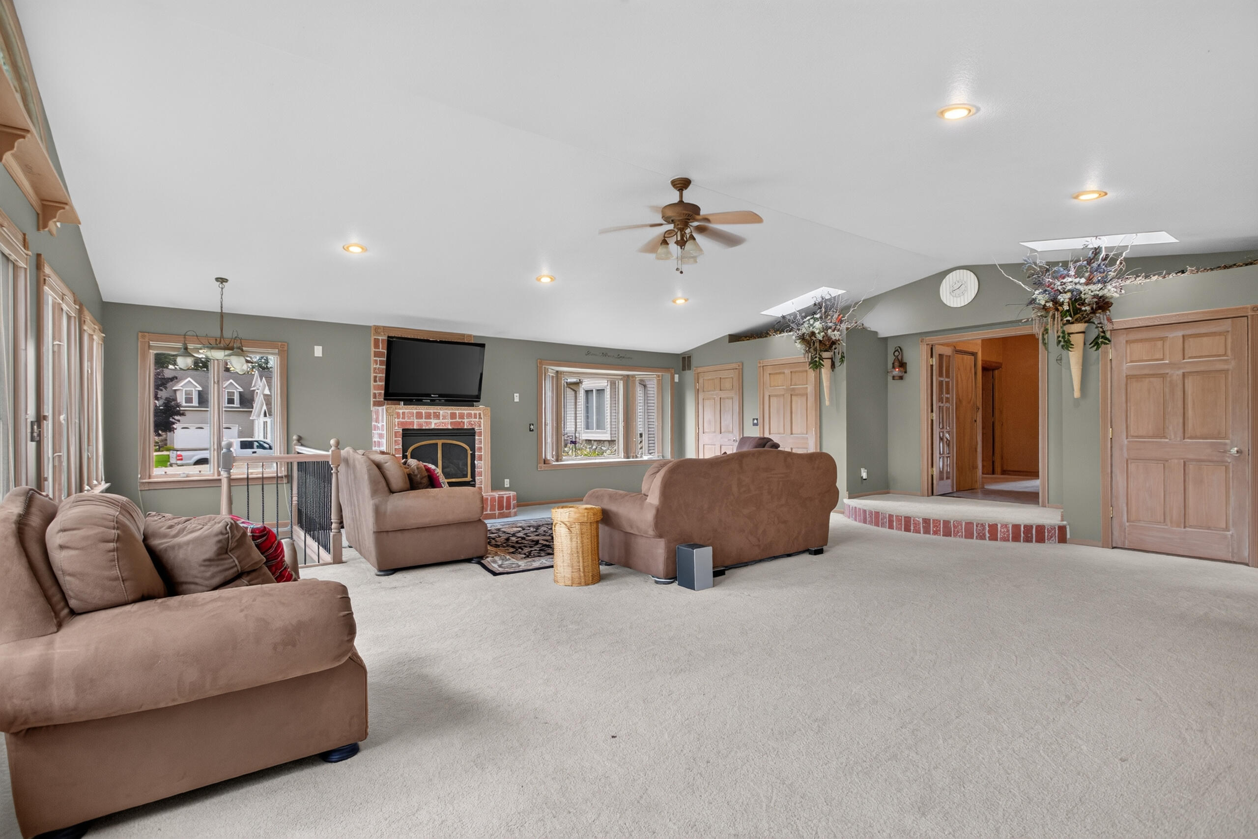 7596 Wadding Drive Property Photo 10