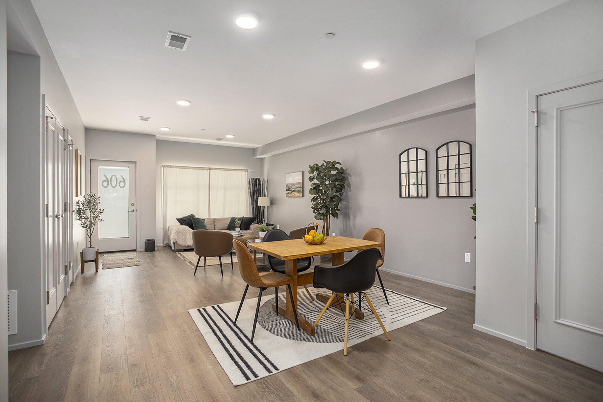 612 Southworth Terrace Property Photo 3