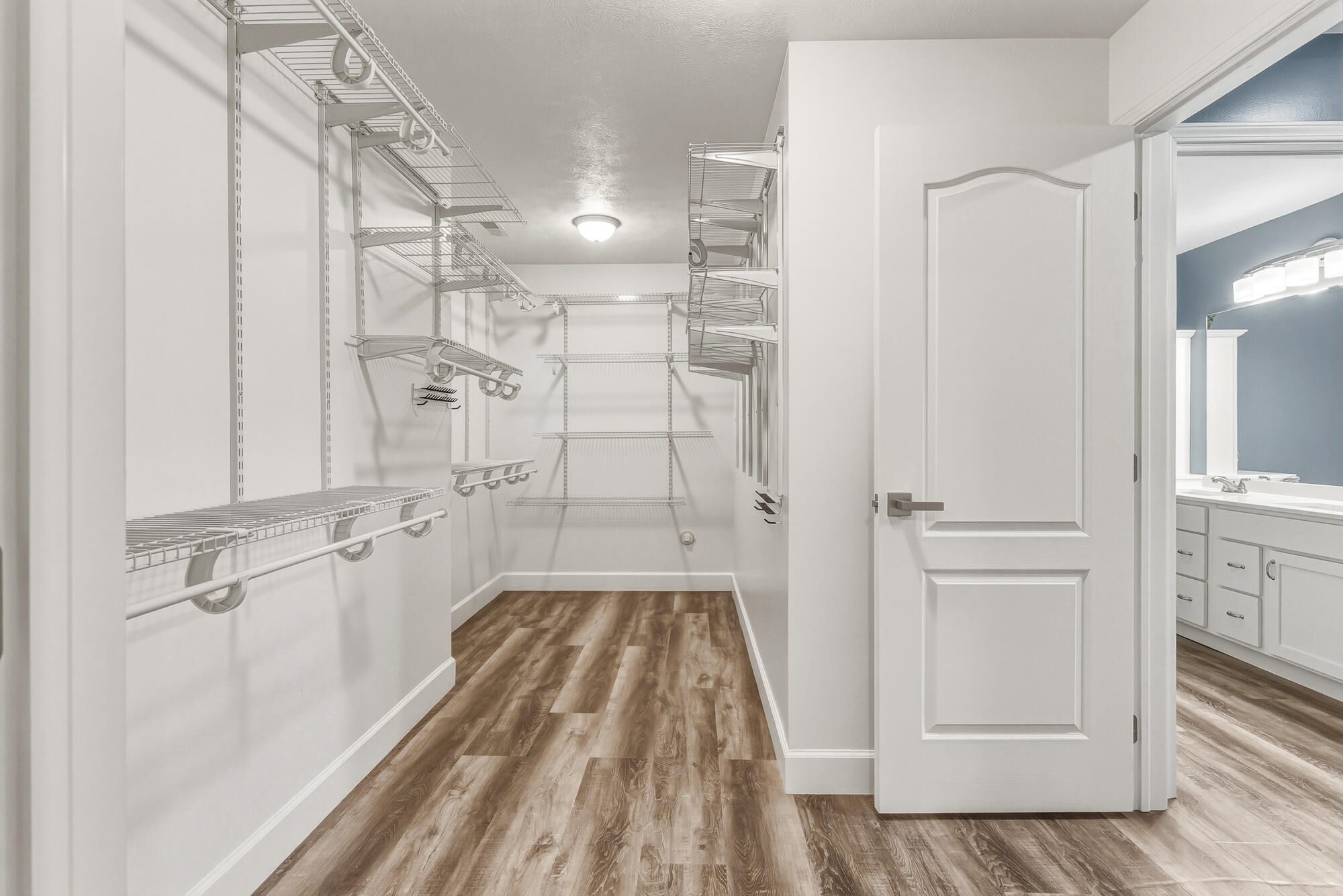 52039 Kern Drive Property Photo 35