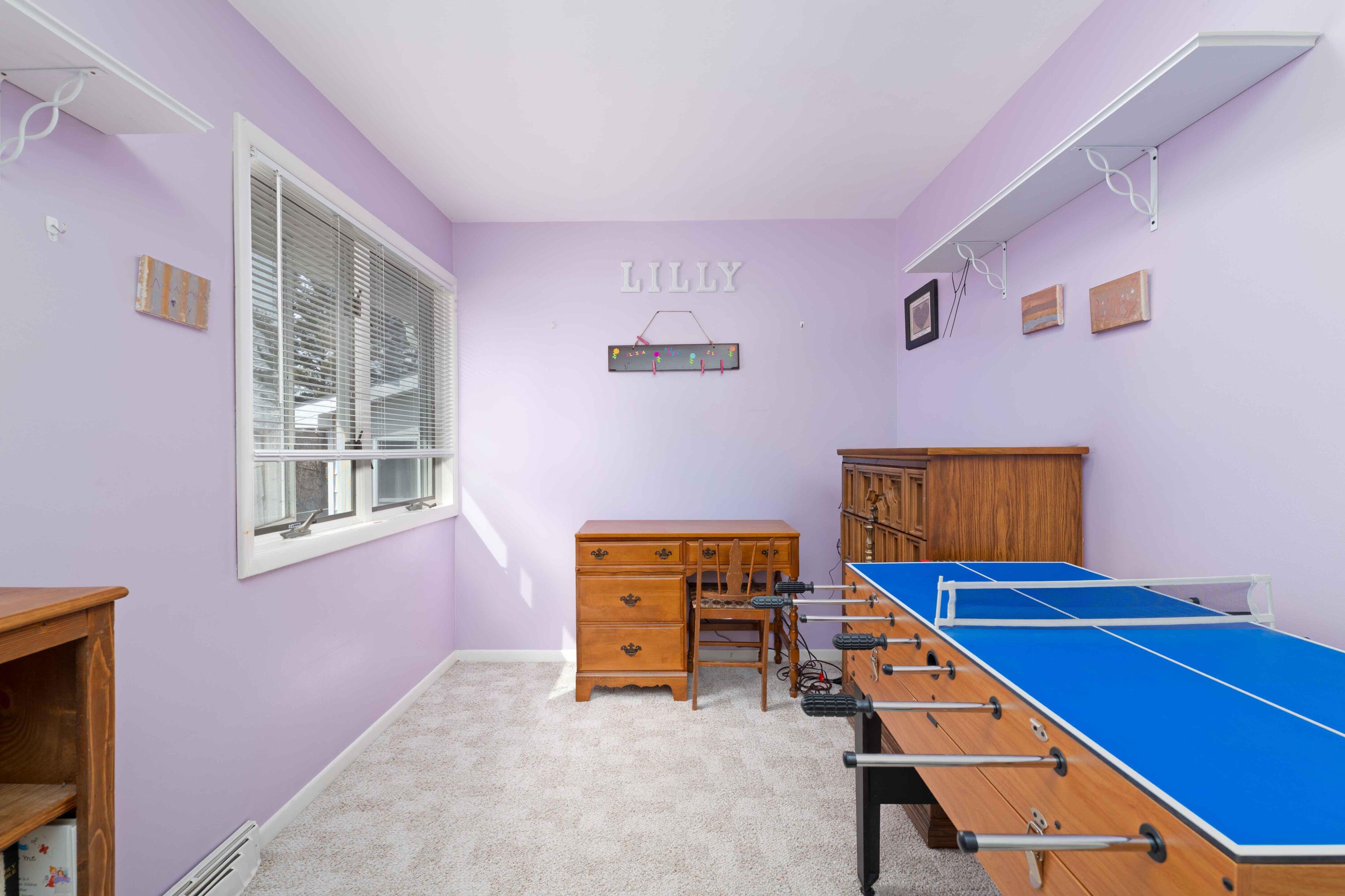 6740 S Eberhart Avenue Property Photo 12