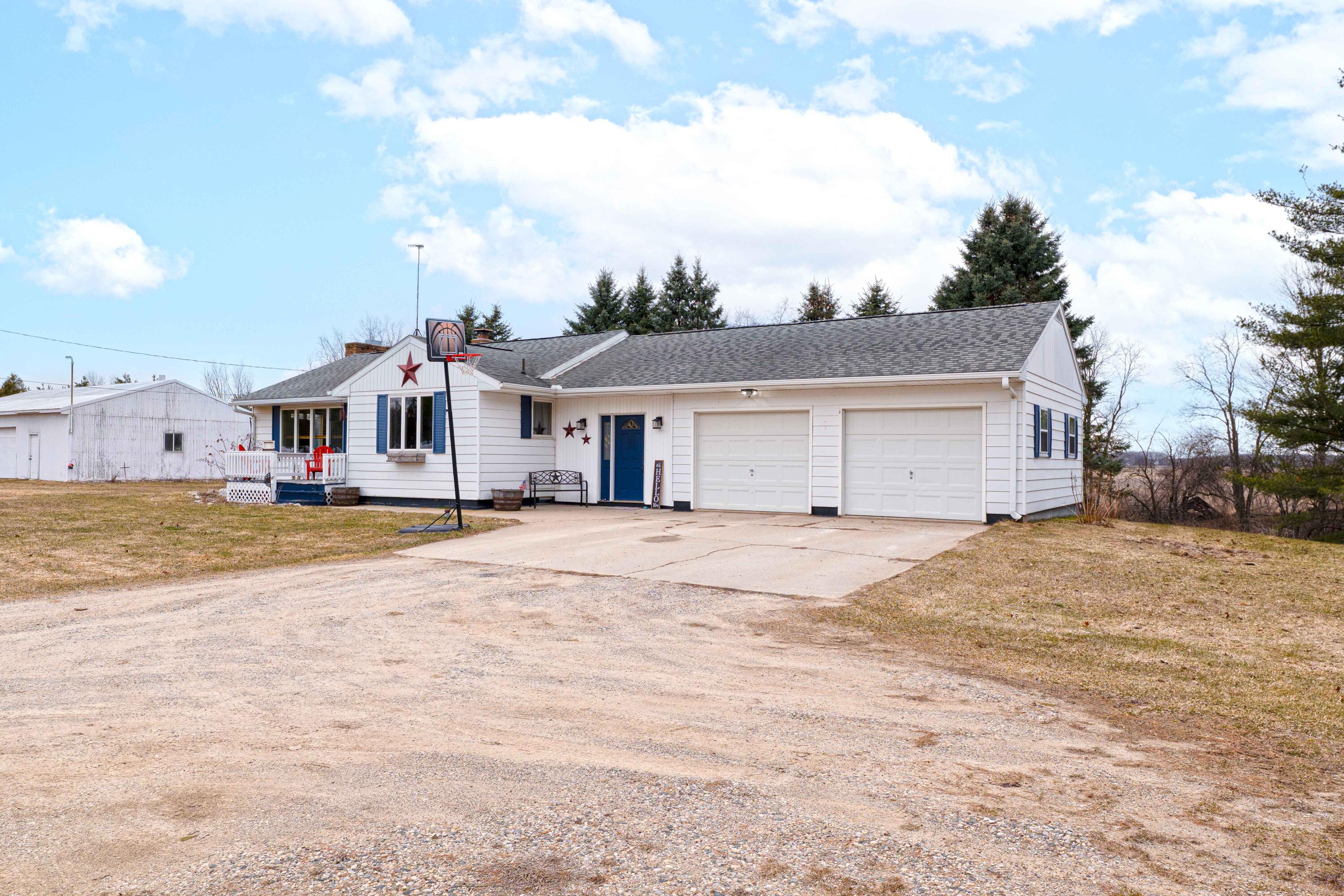 6740 S Eberhart Avenue Property Photo 34