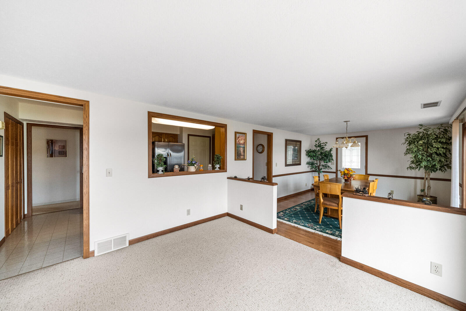 19976 M-60 Property Photo 20
