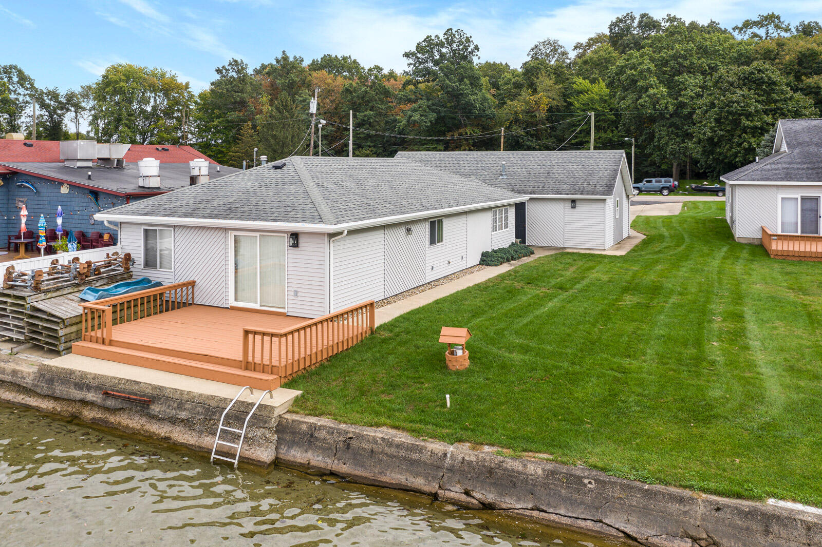 19976 M-60 Property Photo 26
