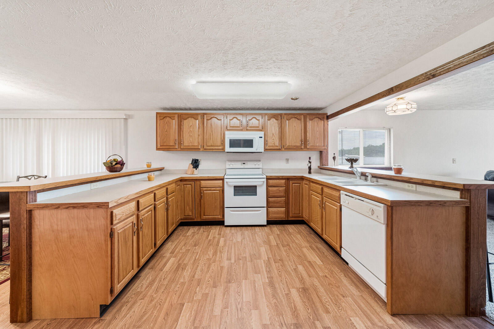 19976 M-60 Property Photo 36