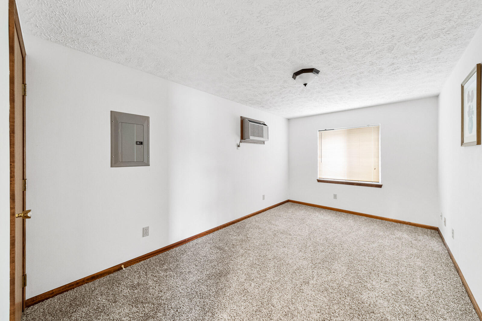 19976 M-60 Property Photo 37