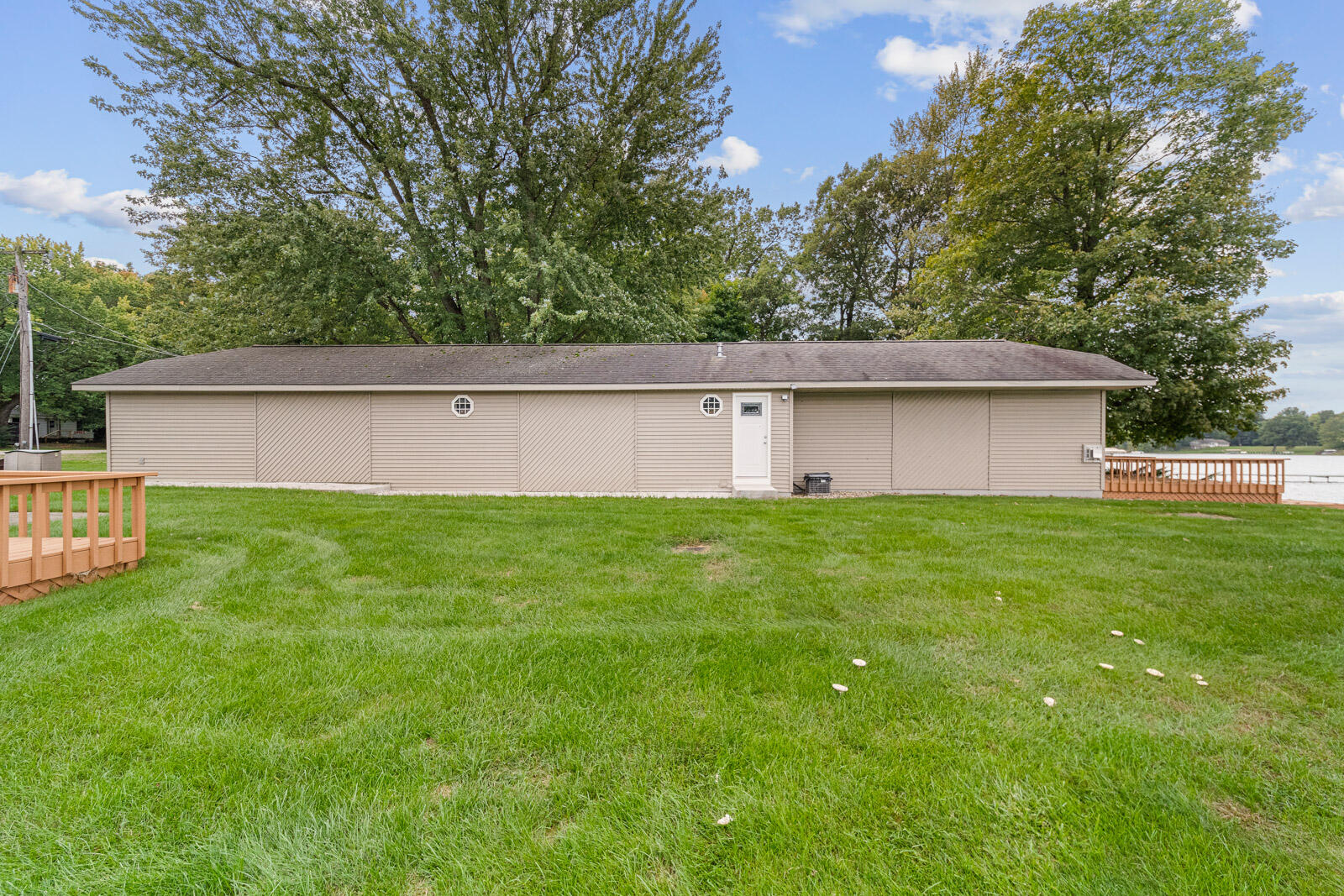 19976 M-60 Property Photo 47