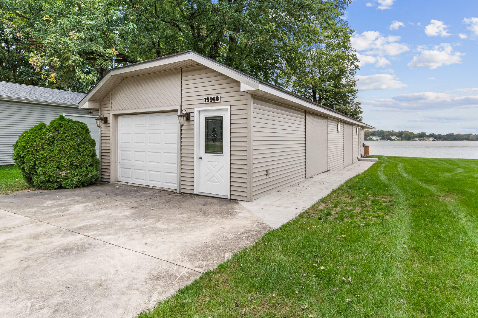 19976 M-60 Property Photo 61
