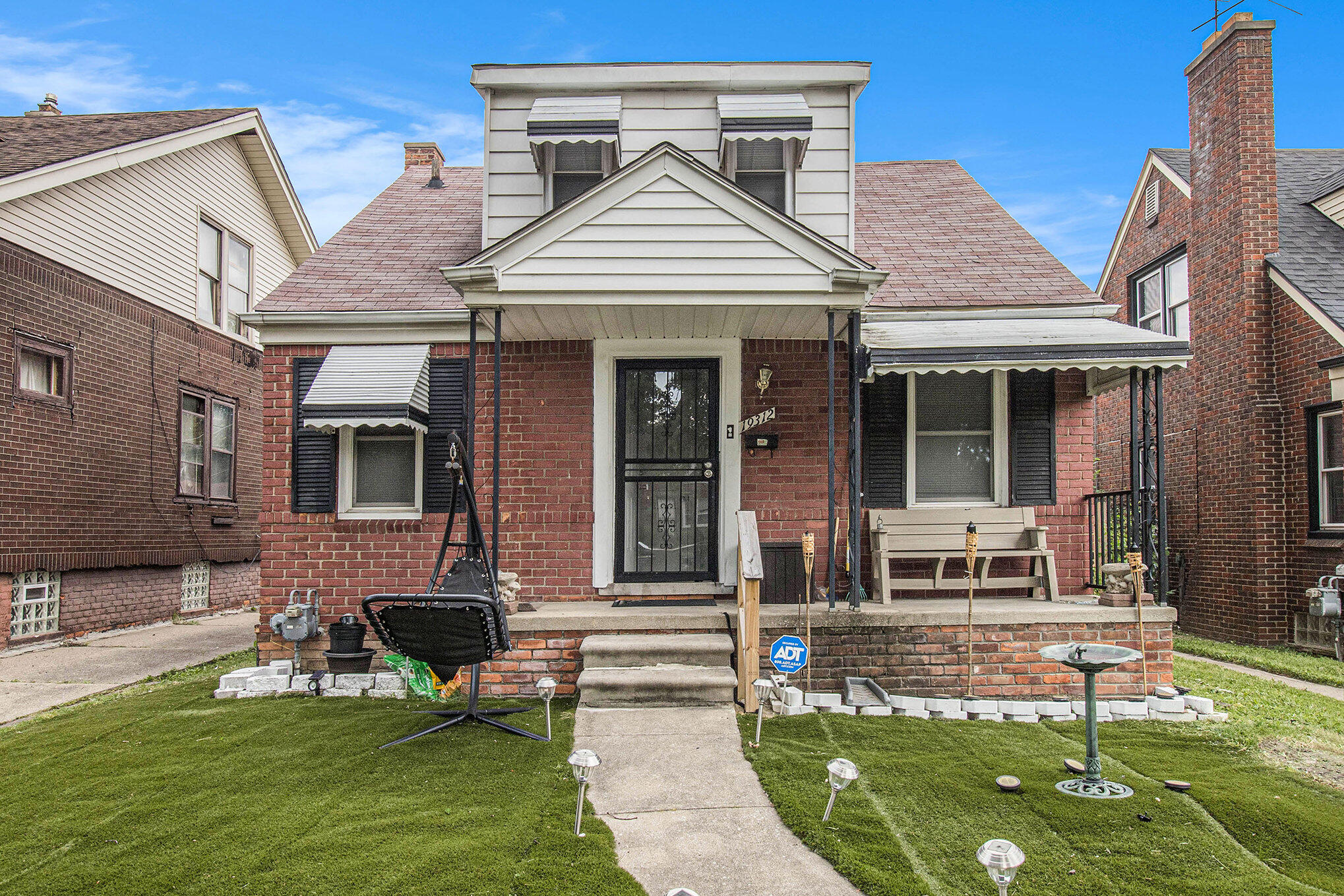 19312 Goulburn Avenue Property Photo 1