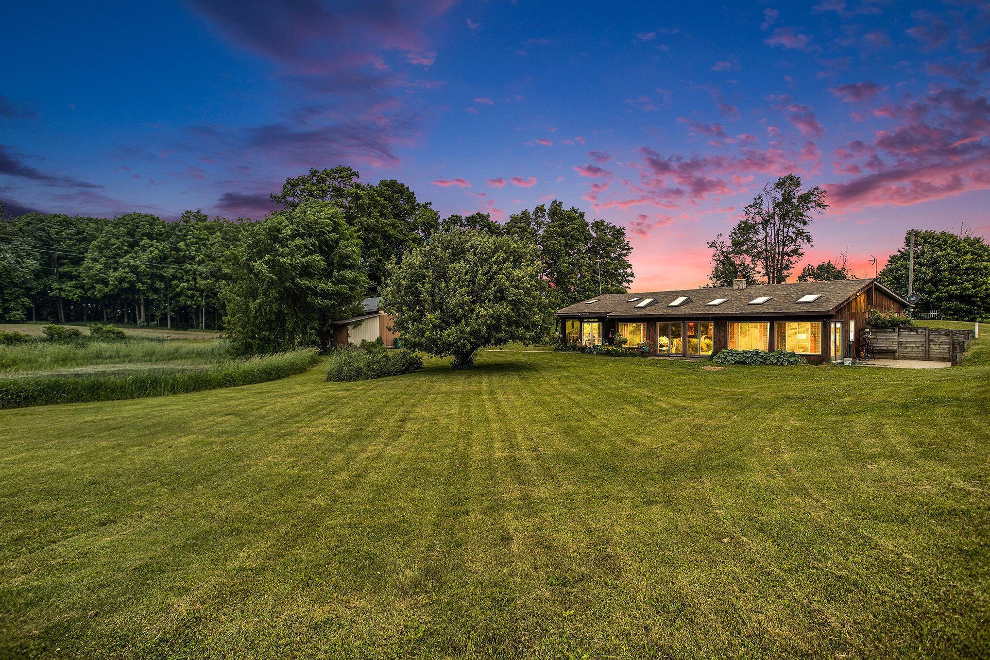 520 E Groat Road Property Photo 1