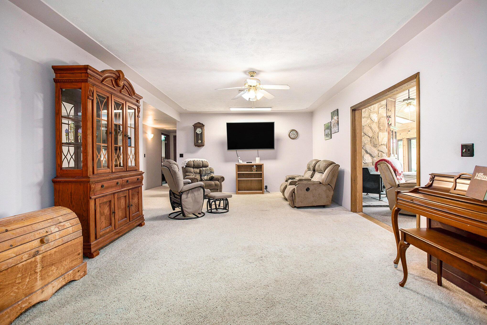 520 E Groat Road Property Photo 5