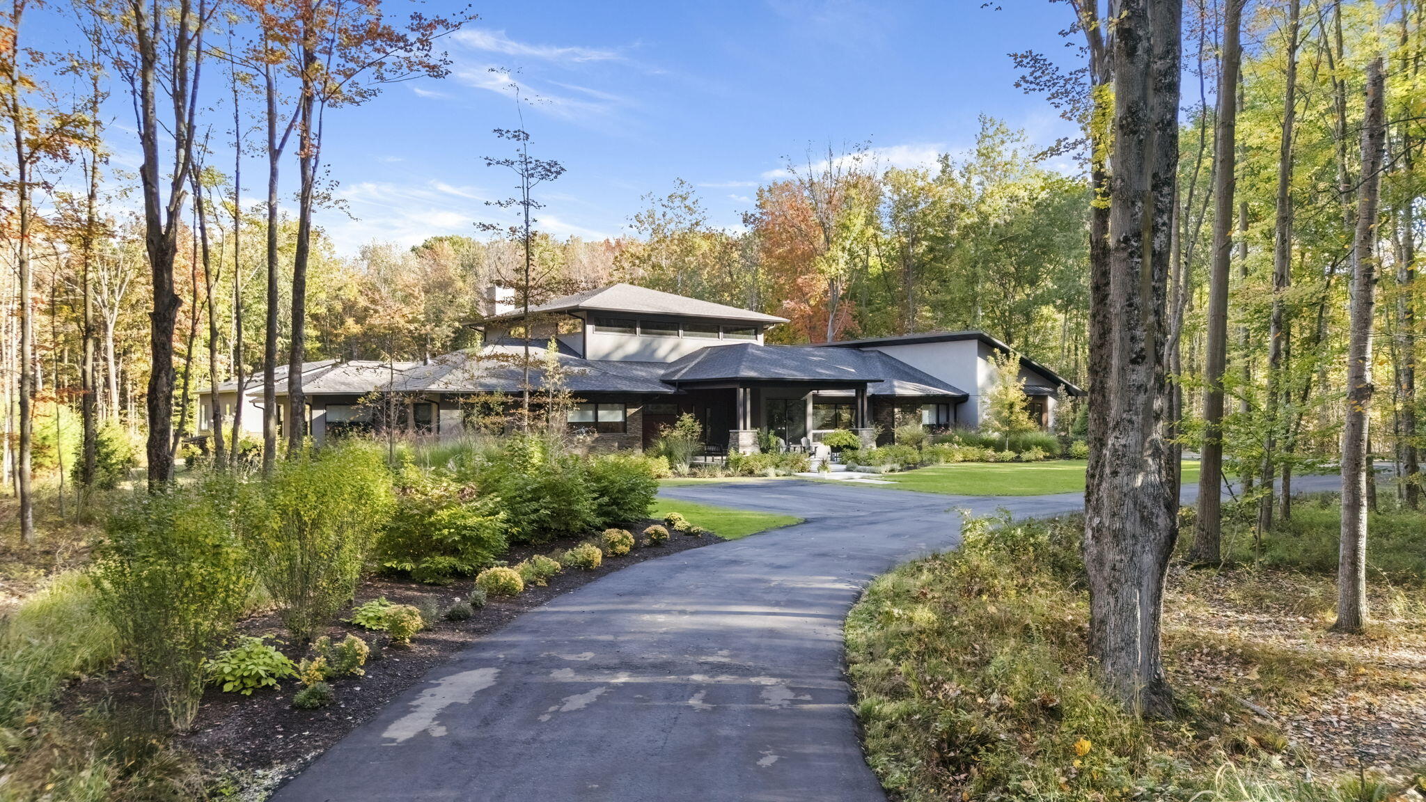 6941 Youngren Road Property Photo 4