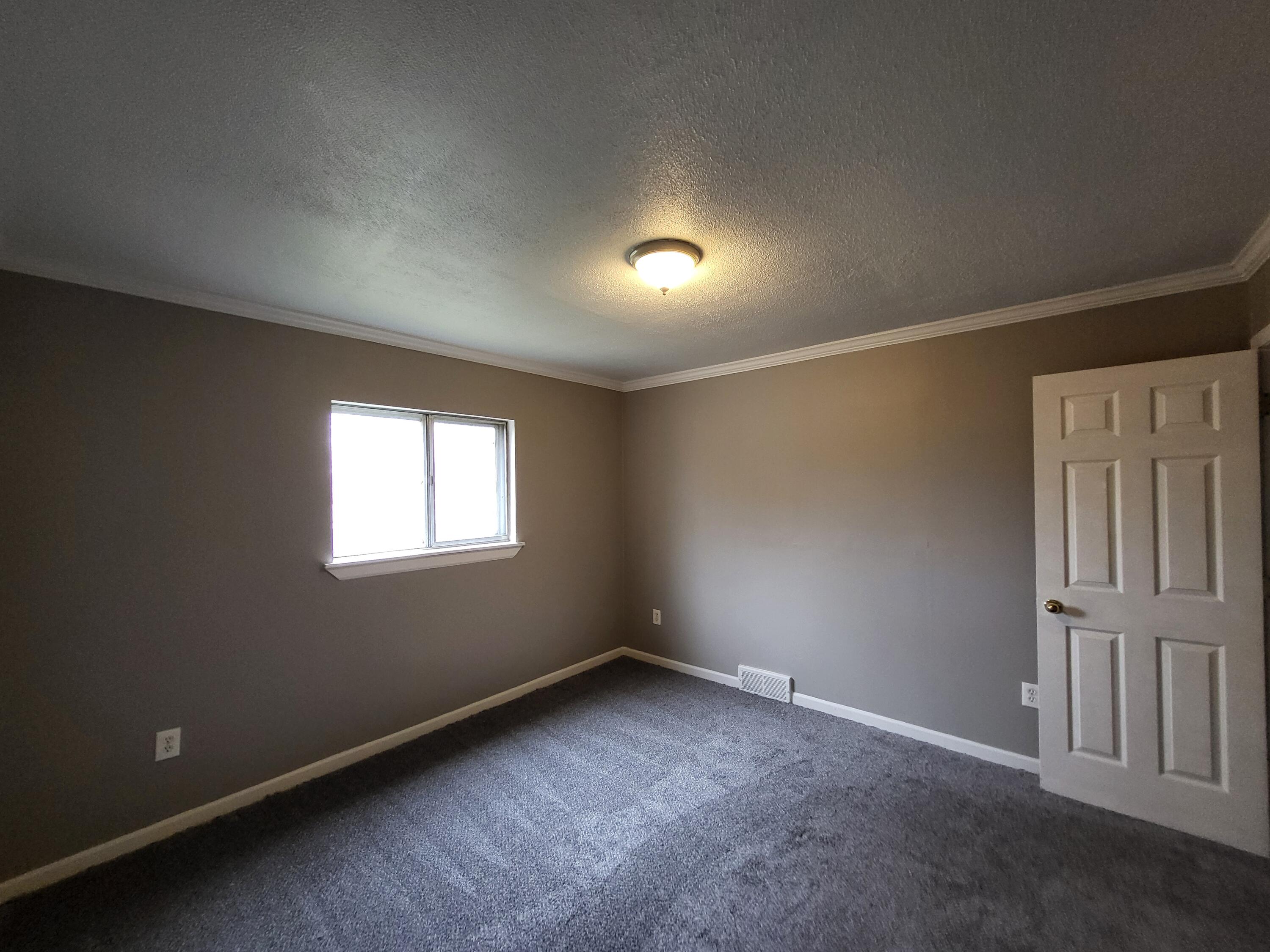 20304 E Eight Mile Road Property Photo 7