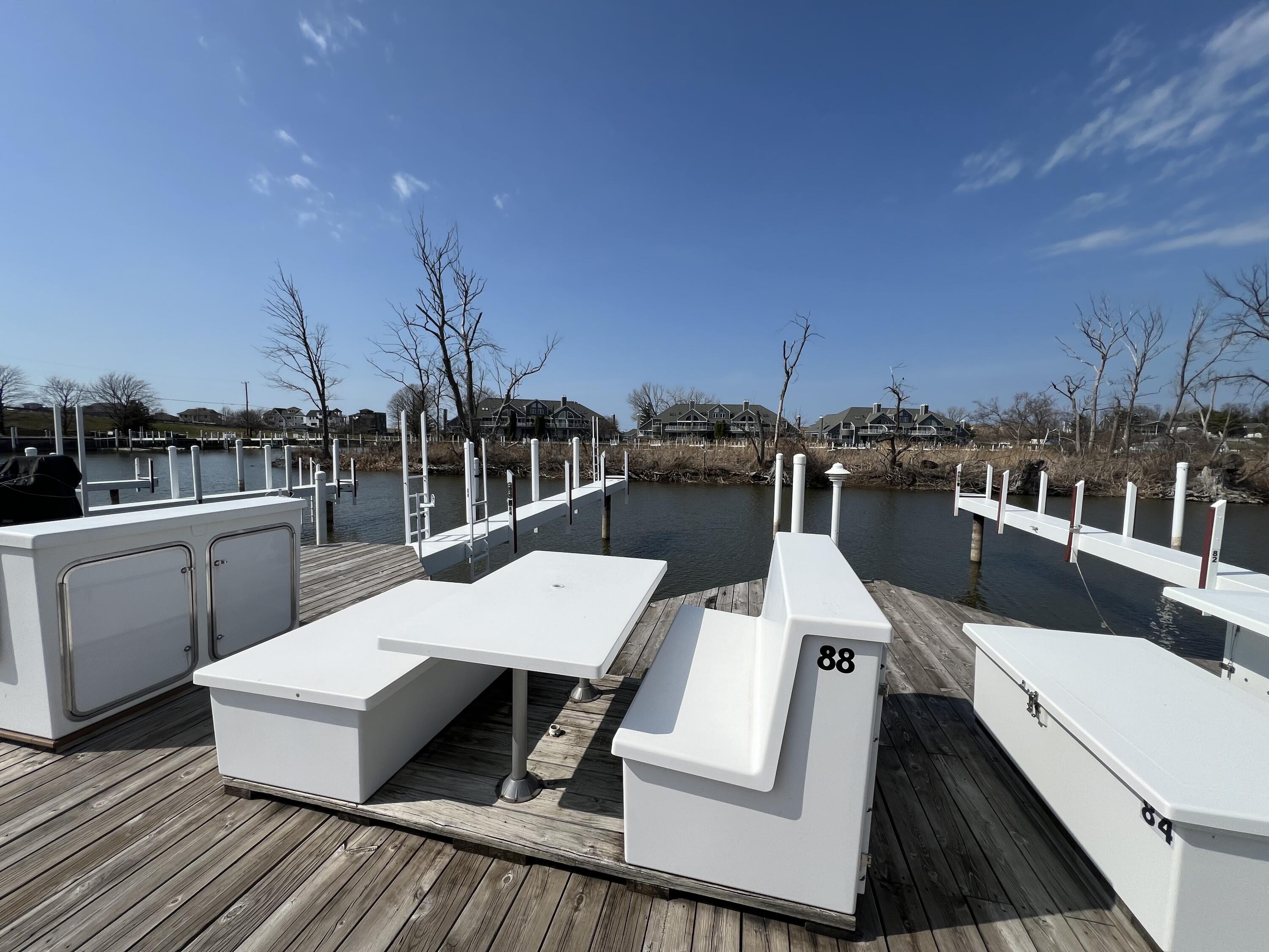 84 Harbor Landing Property Photo 4