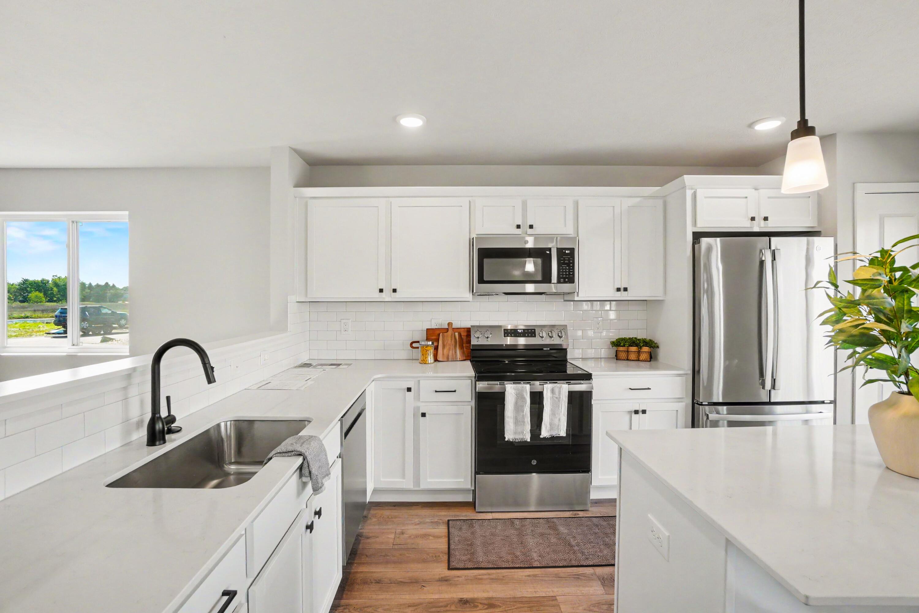 125 Peppermint Drive Property Photo 4