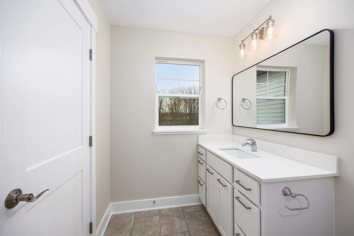2221 Watertown Way Ne Property Photo 13