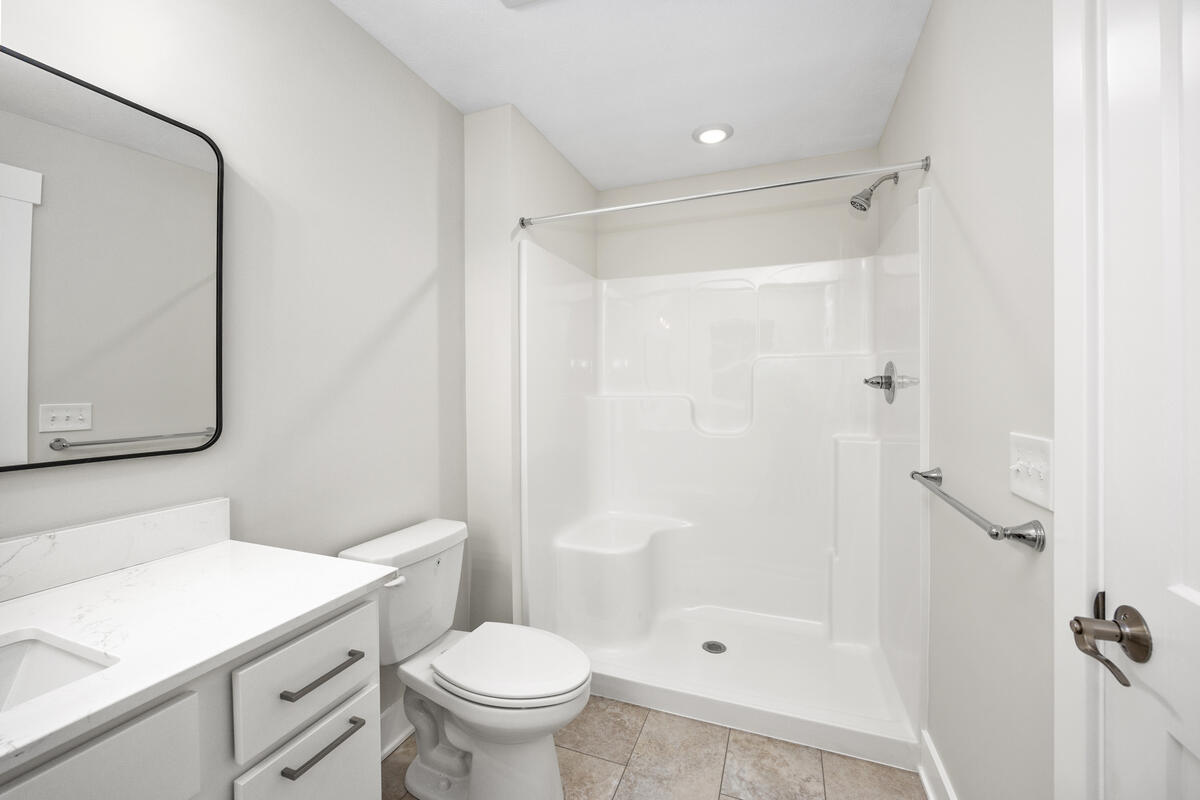 2221 Watertown Way Ne Property Photo 14