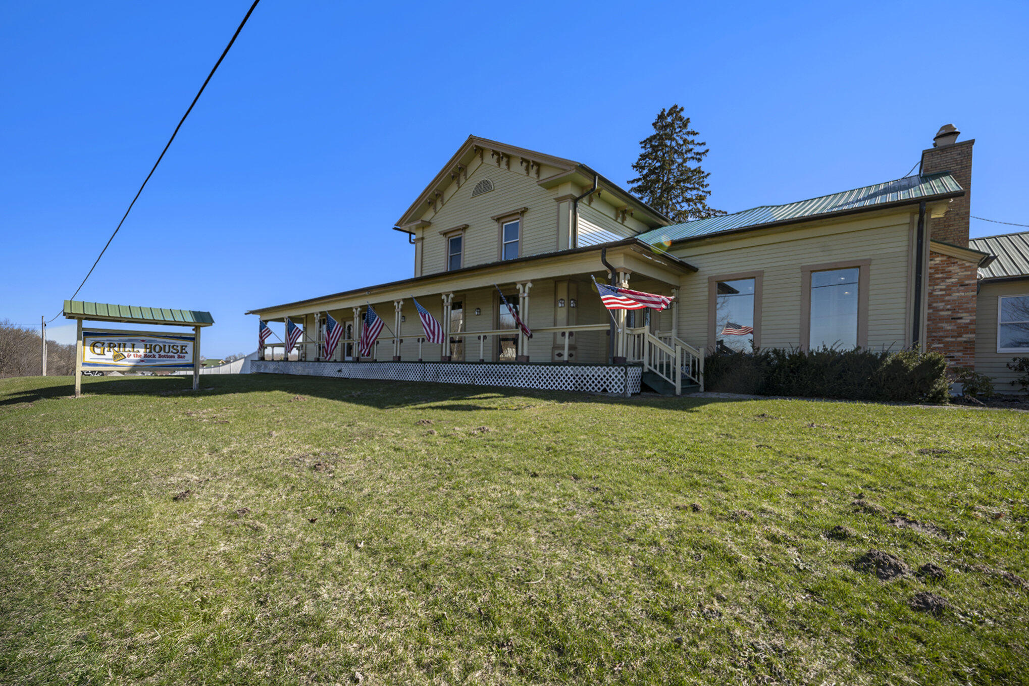 1071 32nd Street Property Photo 2