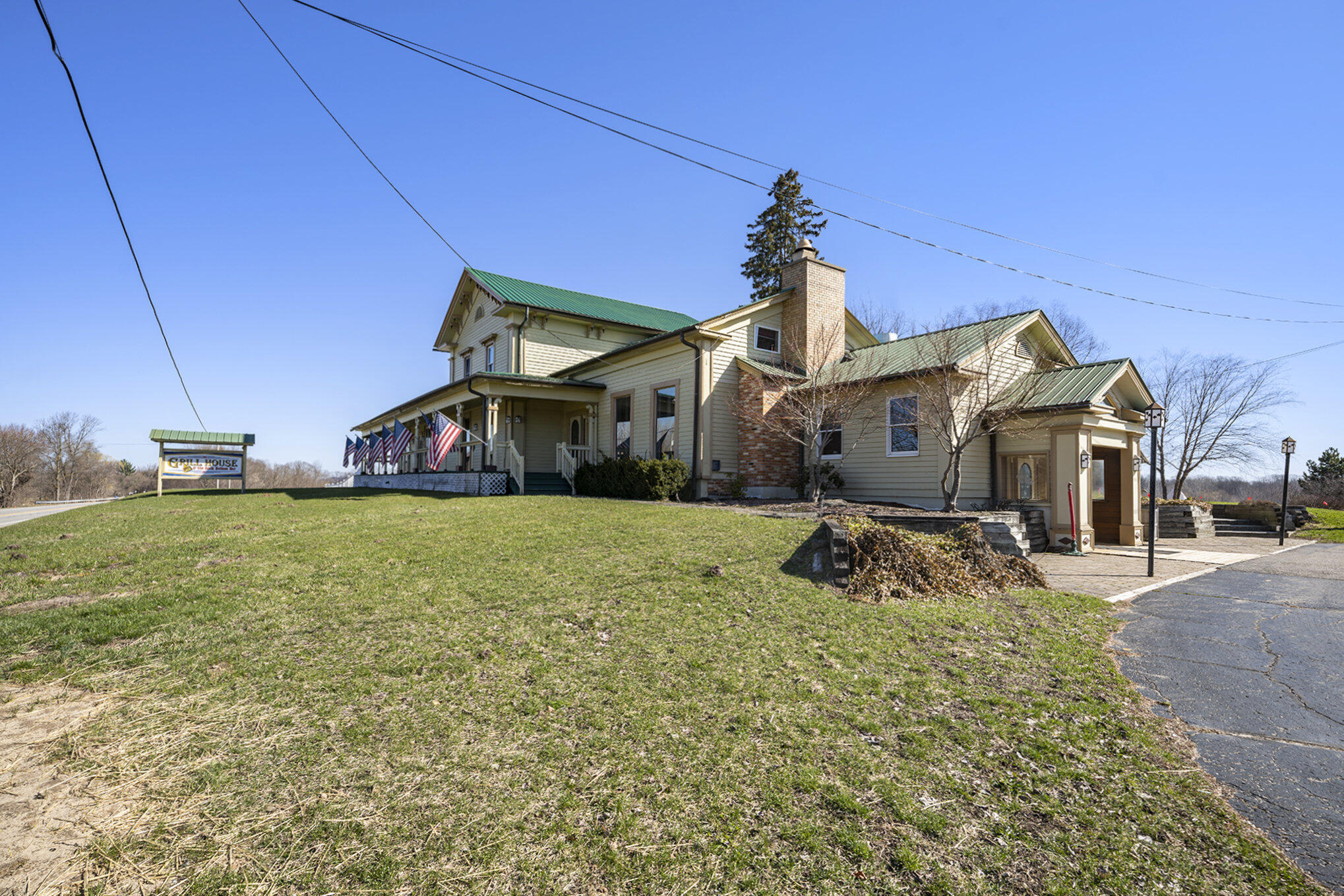 1071 32nd Street Property Photo 4