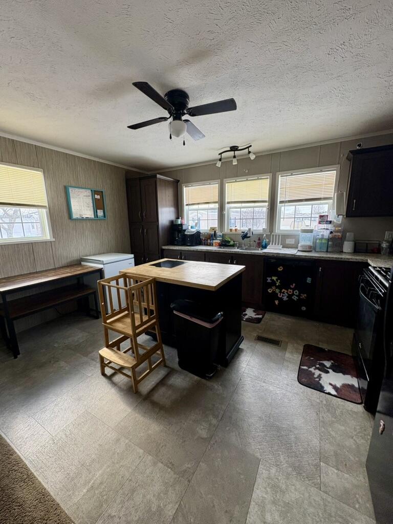 360 E Tuttle Road #217 Property Photo 4
