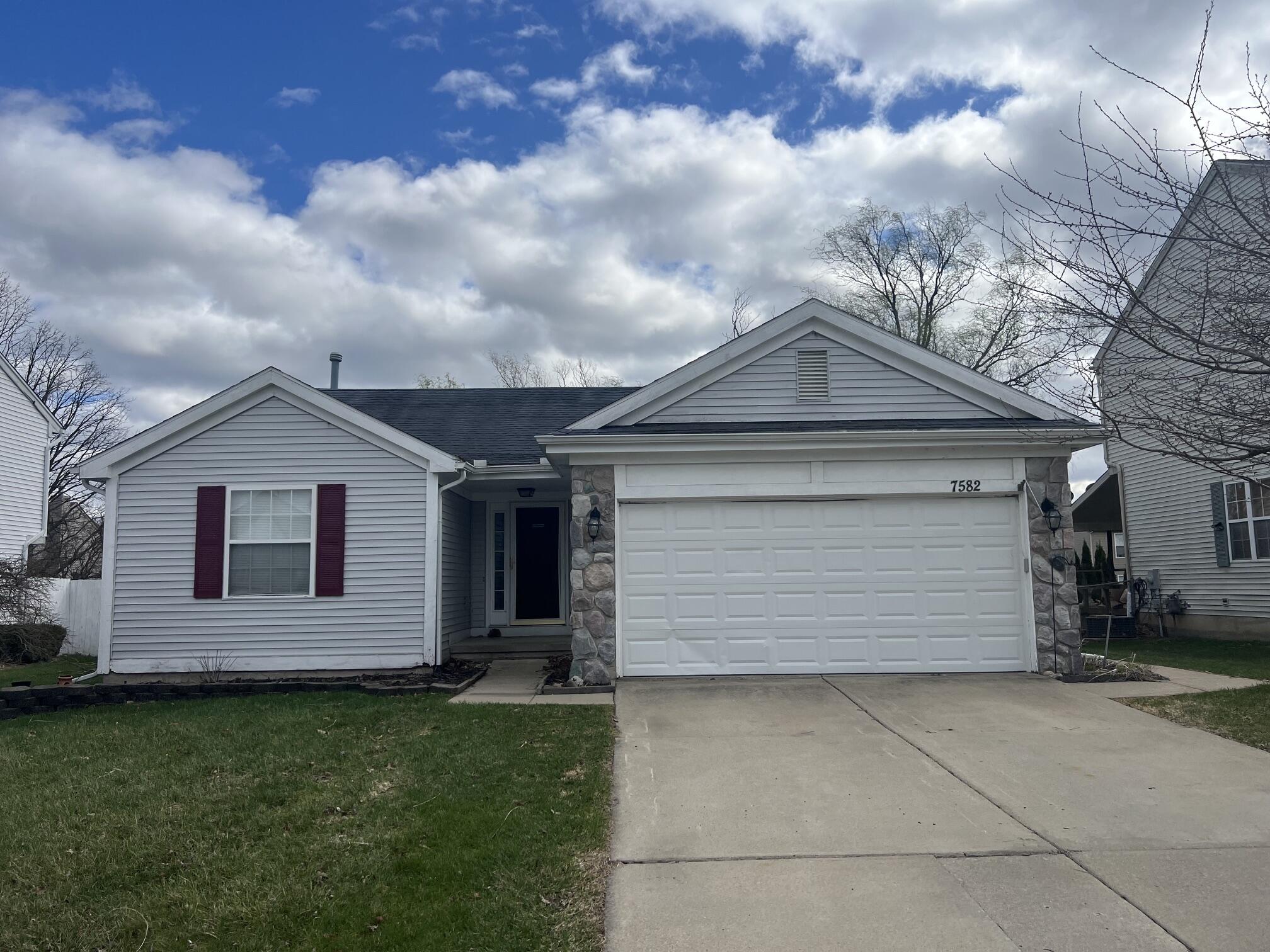 7582 Bay Tree Drive Property Photo 1