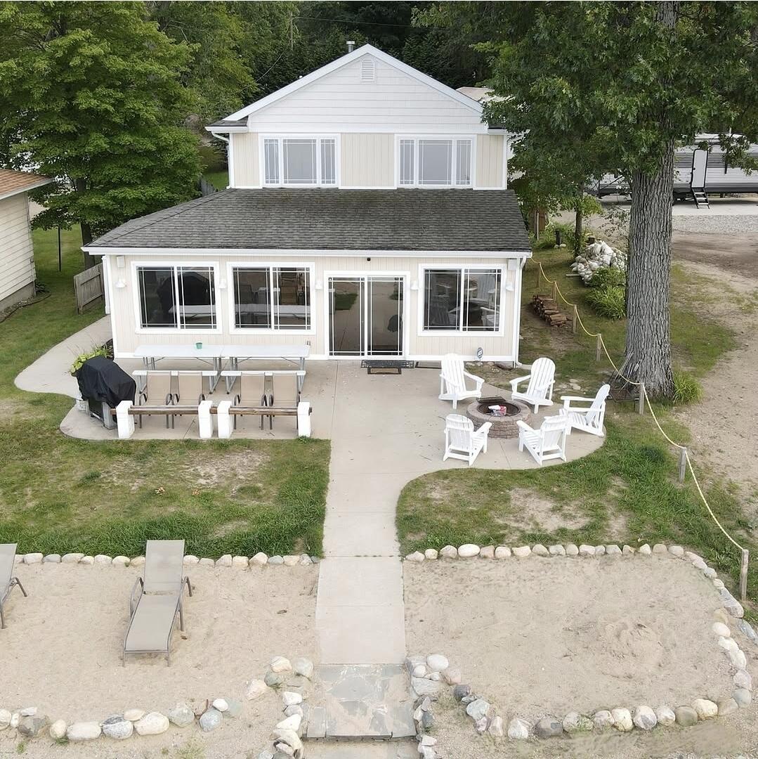 11362 E Shore Drive Property Photo 1