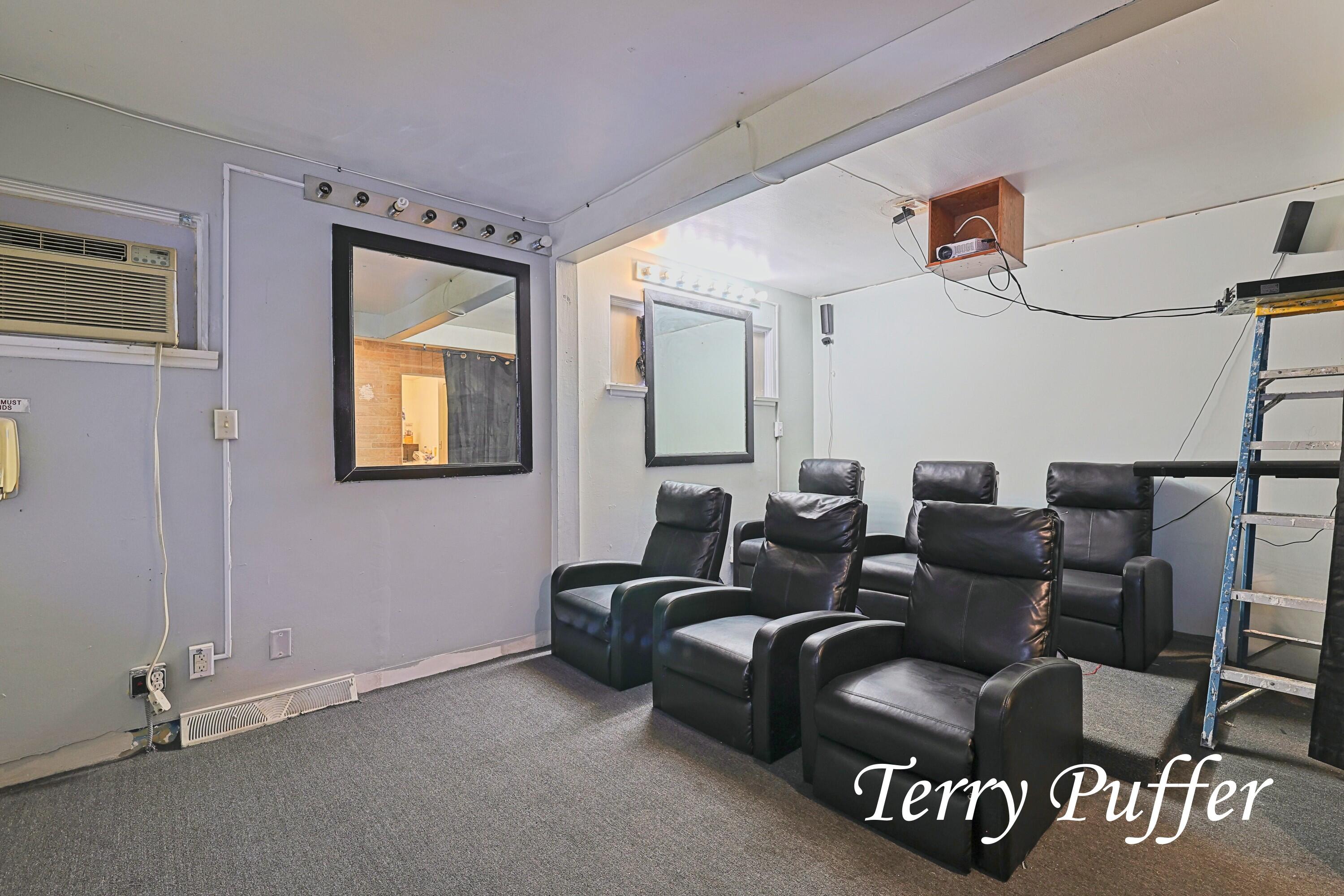 2101 Peck Street Property Photo 8