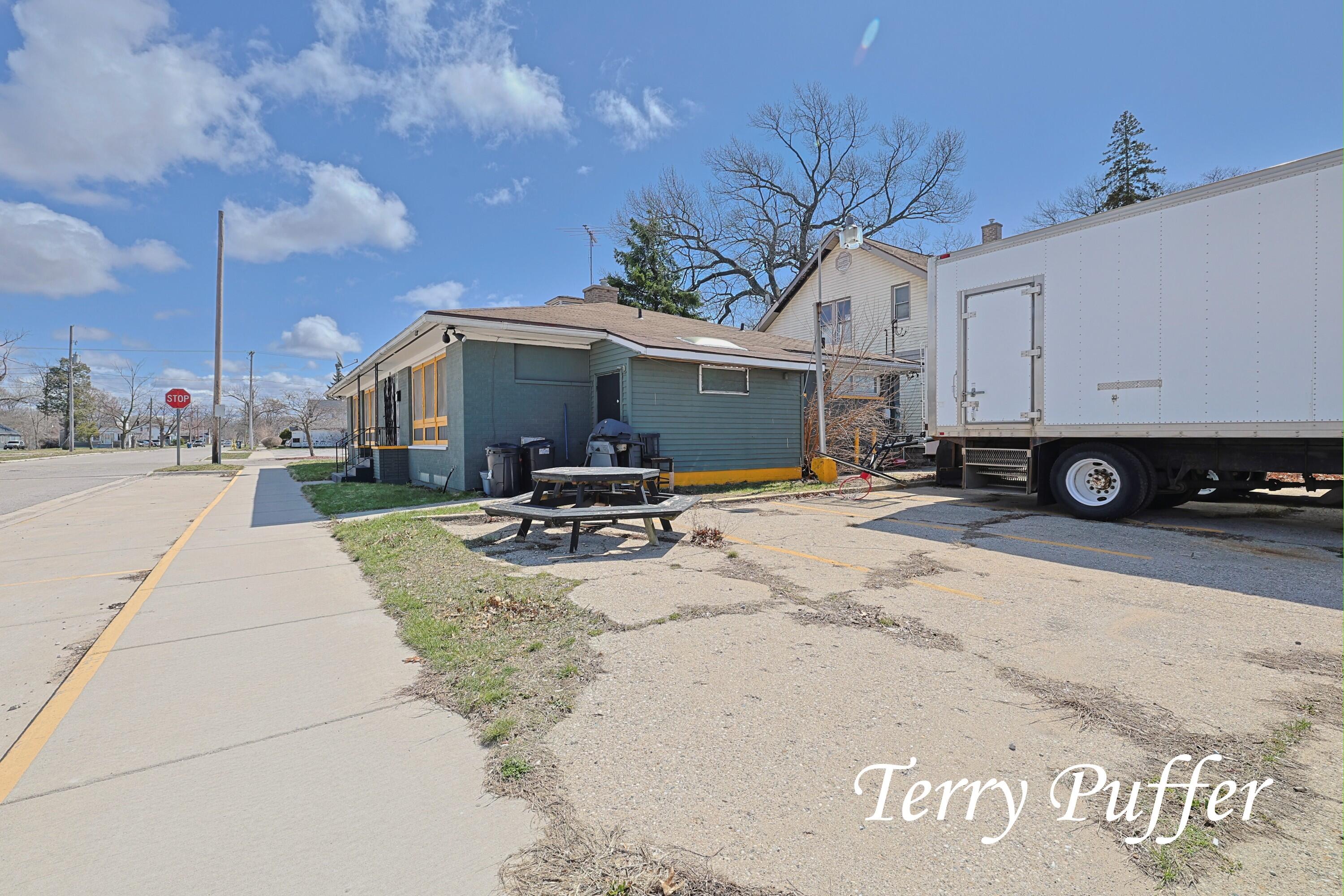2101 Peck Street Property Photo 17