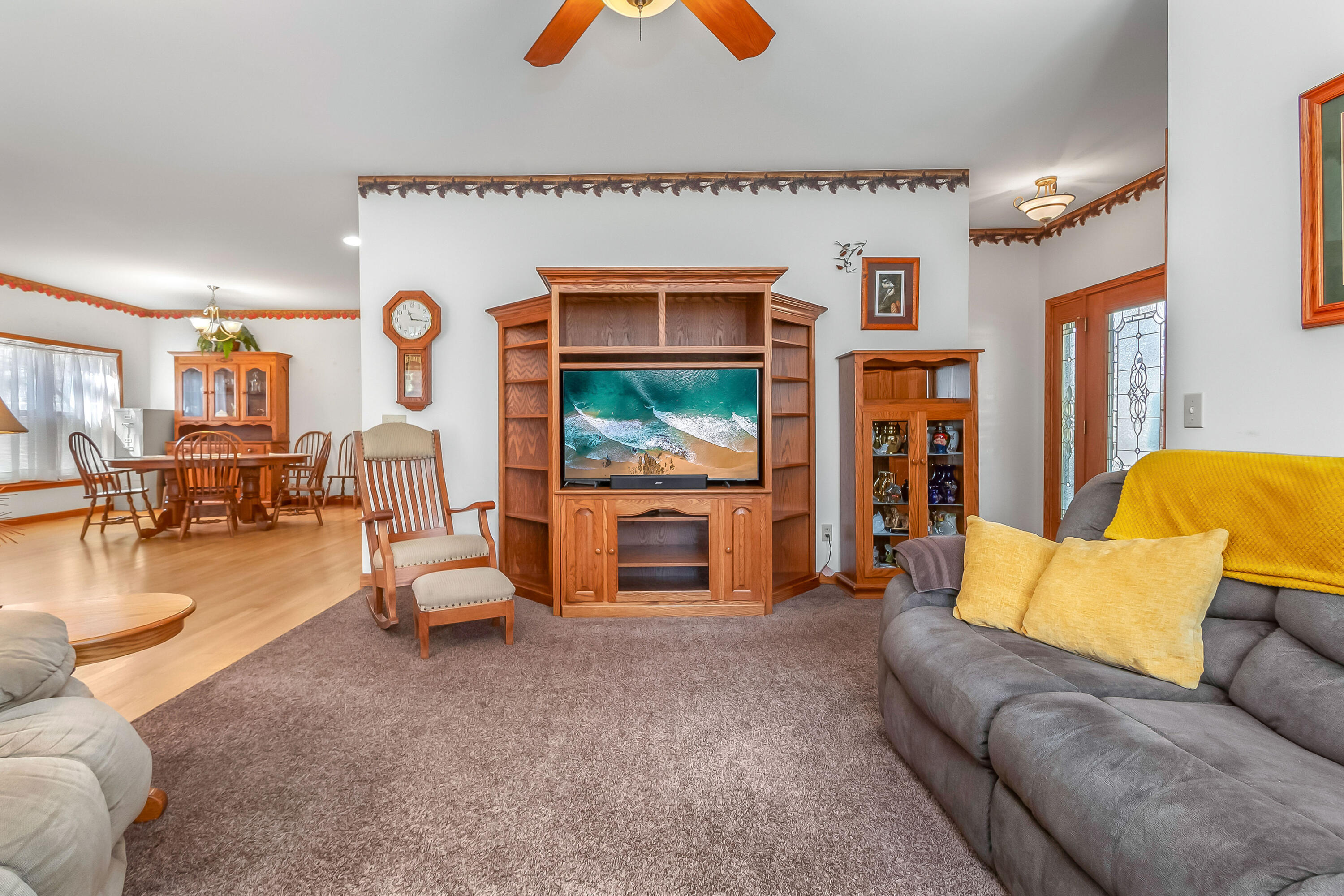 3553 Alpine Court Property Photo 6