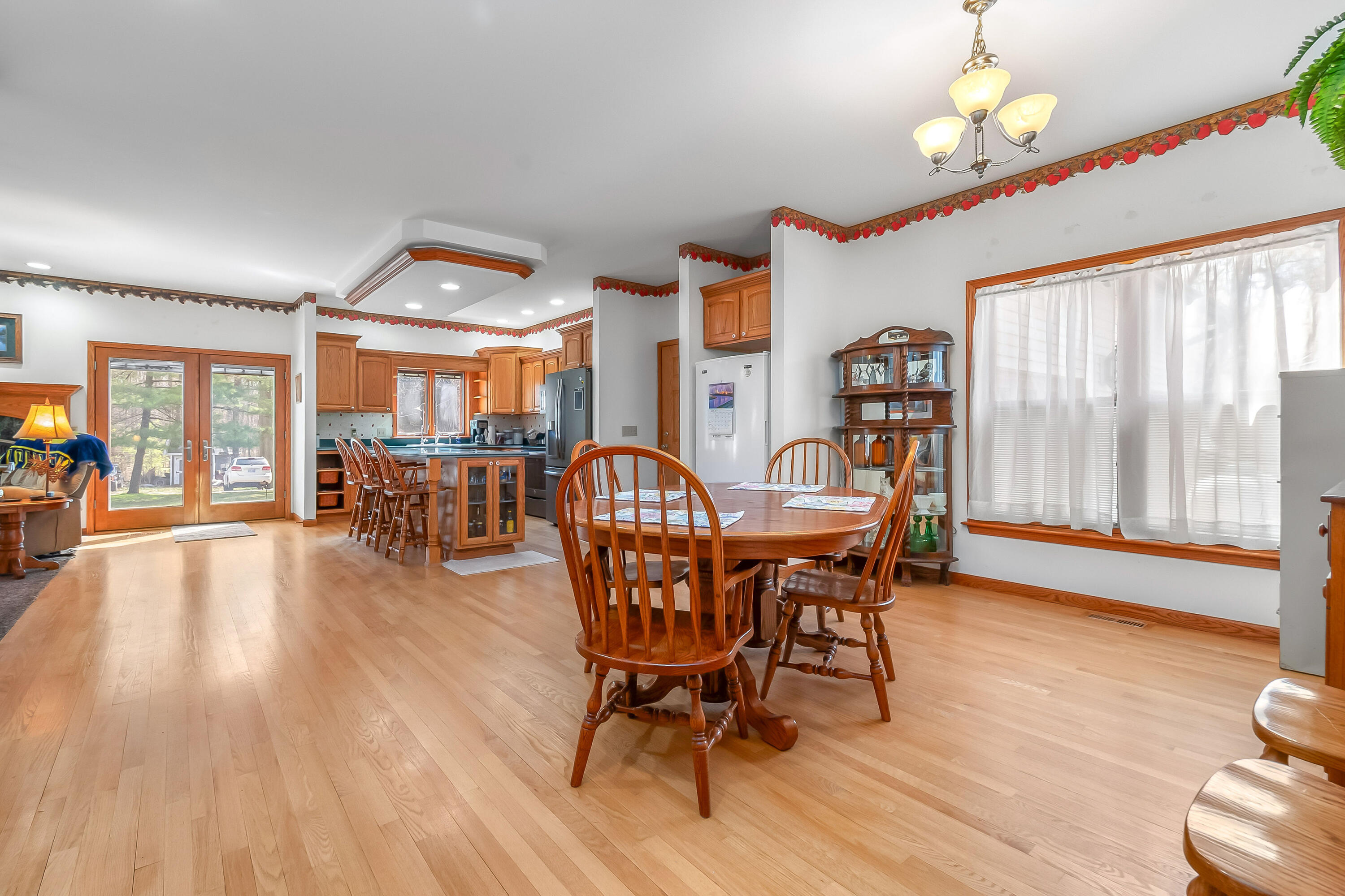 3553 Alpine Court Property Photo 12