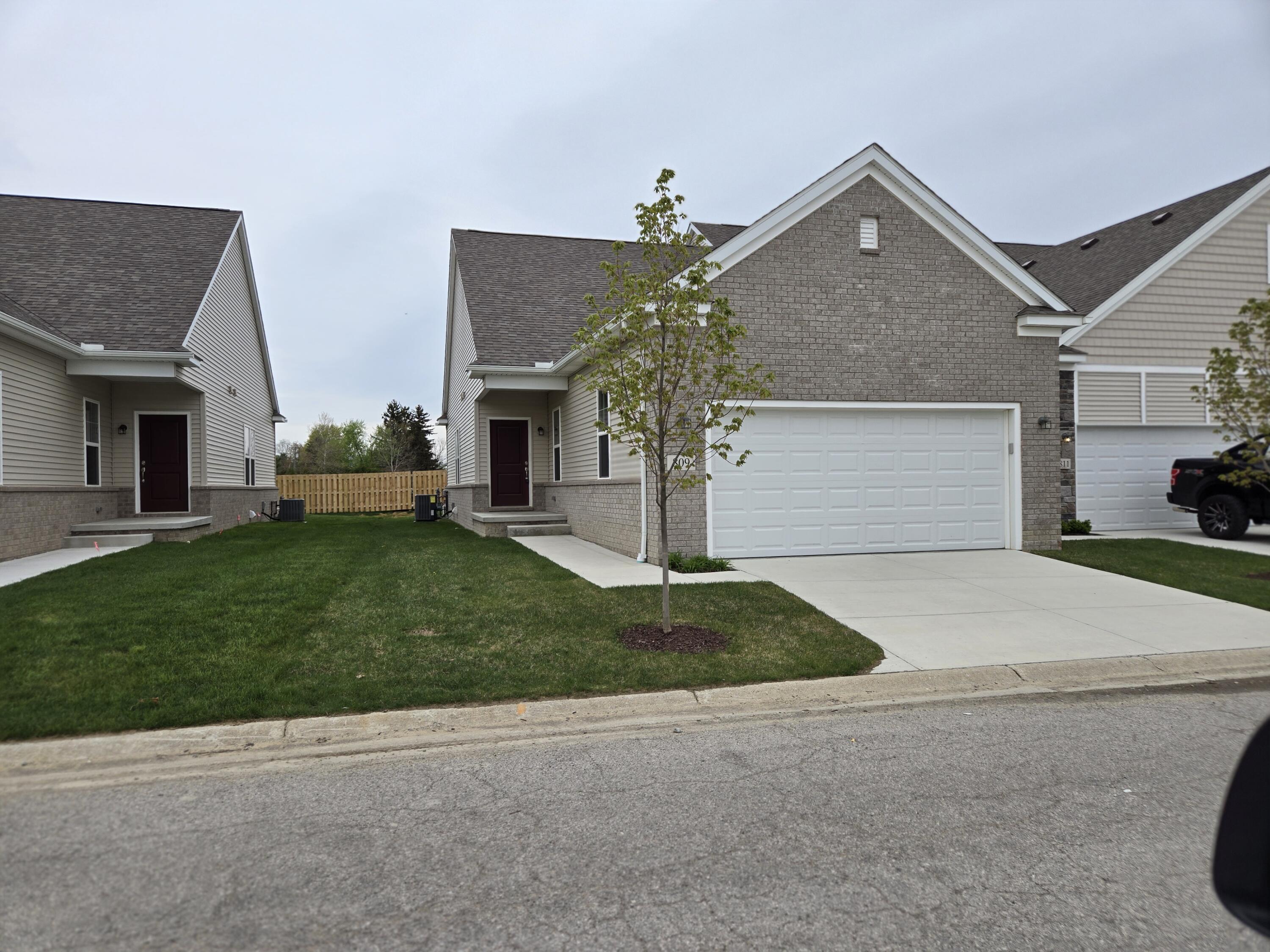 4260 Plum Village Circle 42 Property Photo 1