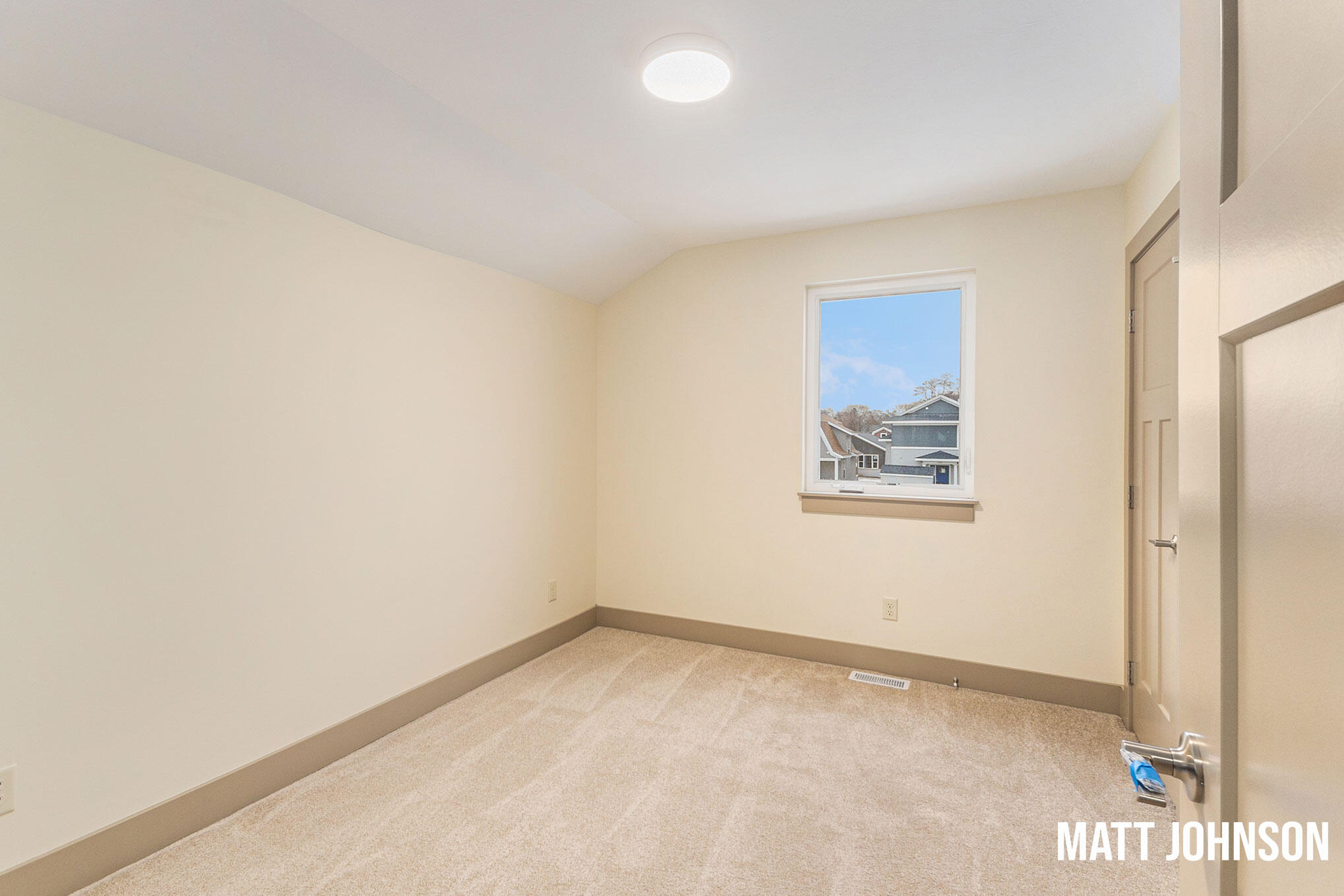 2109 Willard Avenue Se Property Photo 12