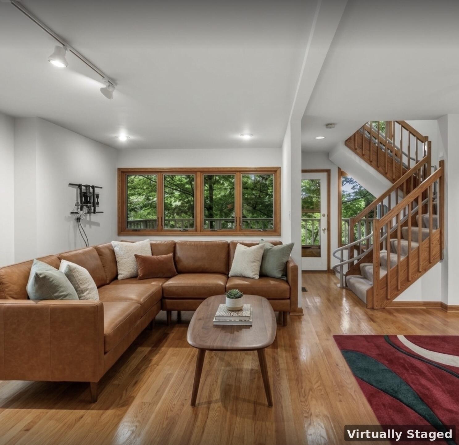 651 N 5th Avenue Property Photo 10