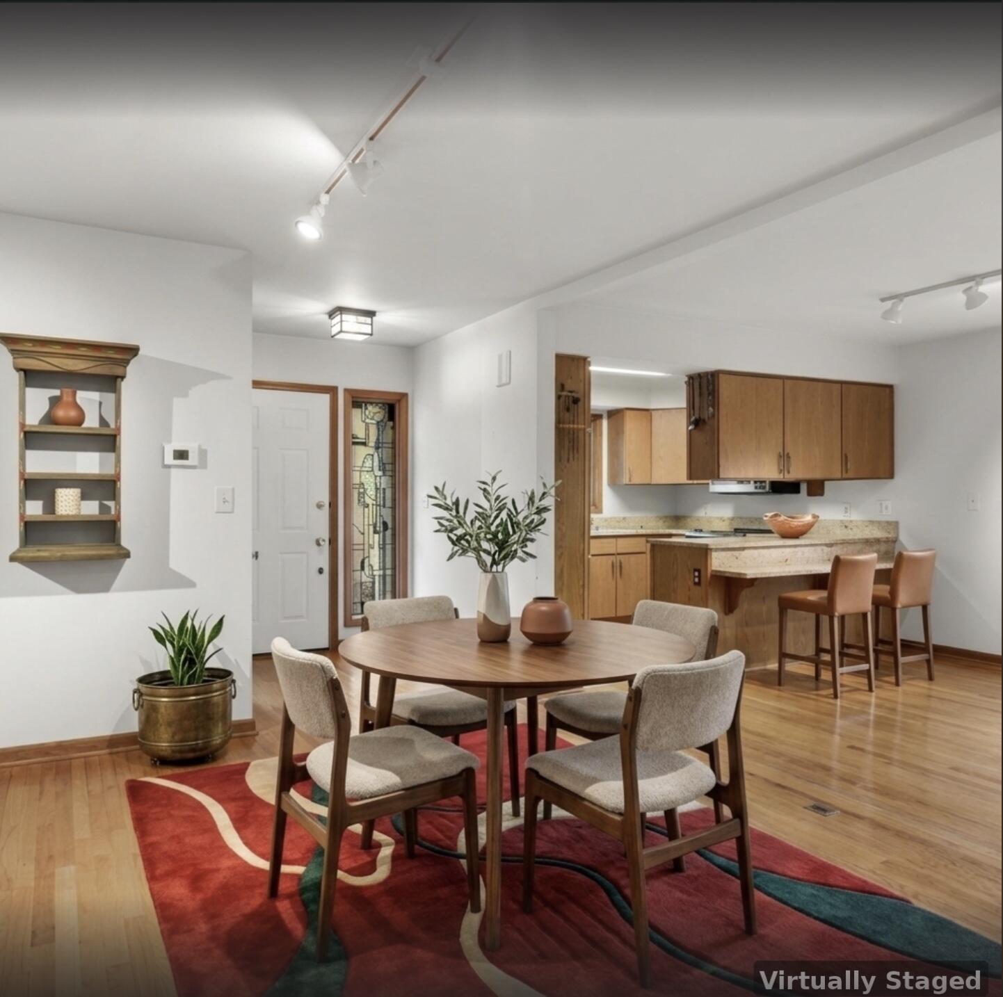 651 N 5th Avenue Property Photo 11