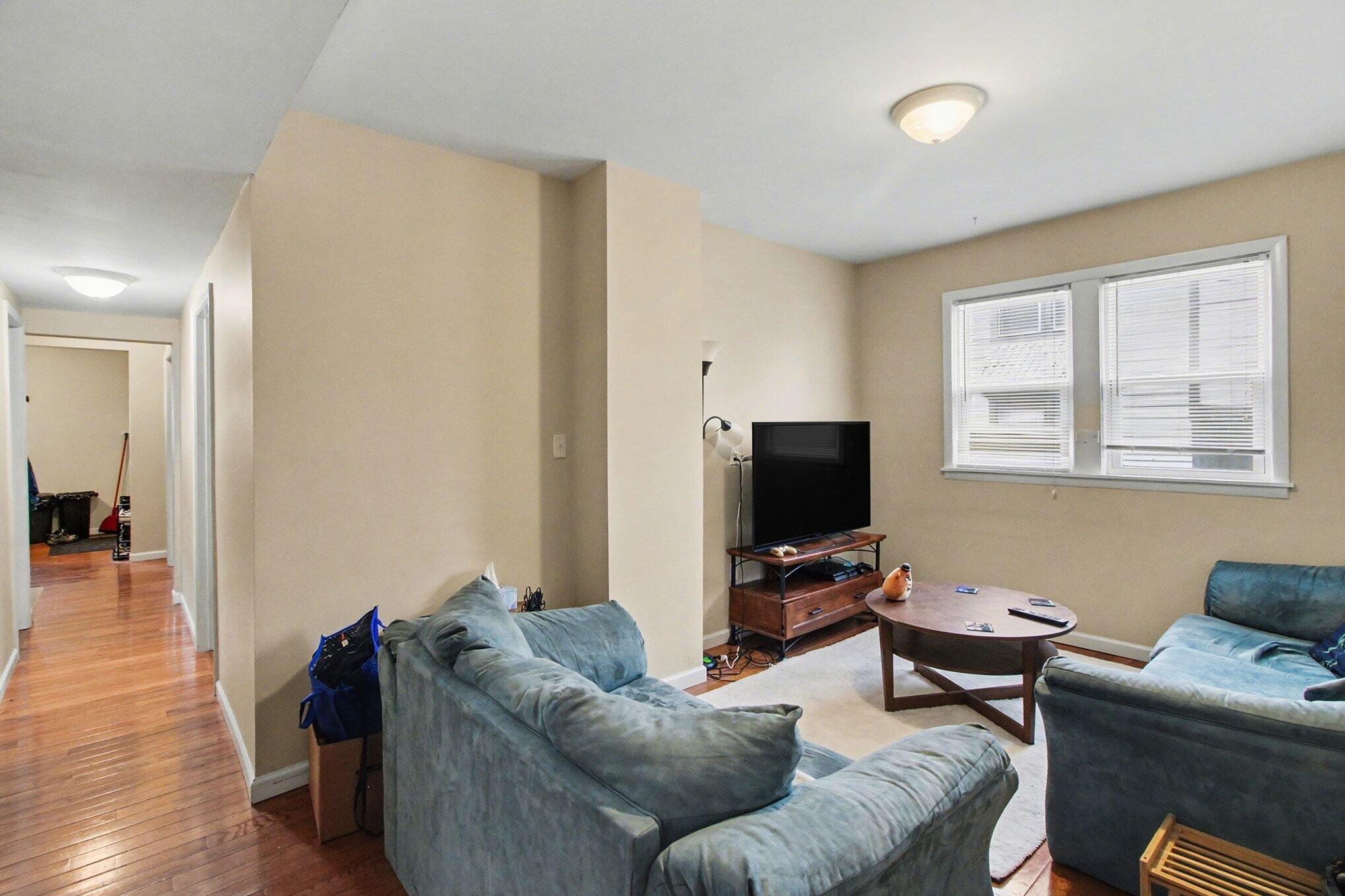 805 N Congress Street Property Photo 2