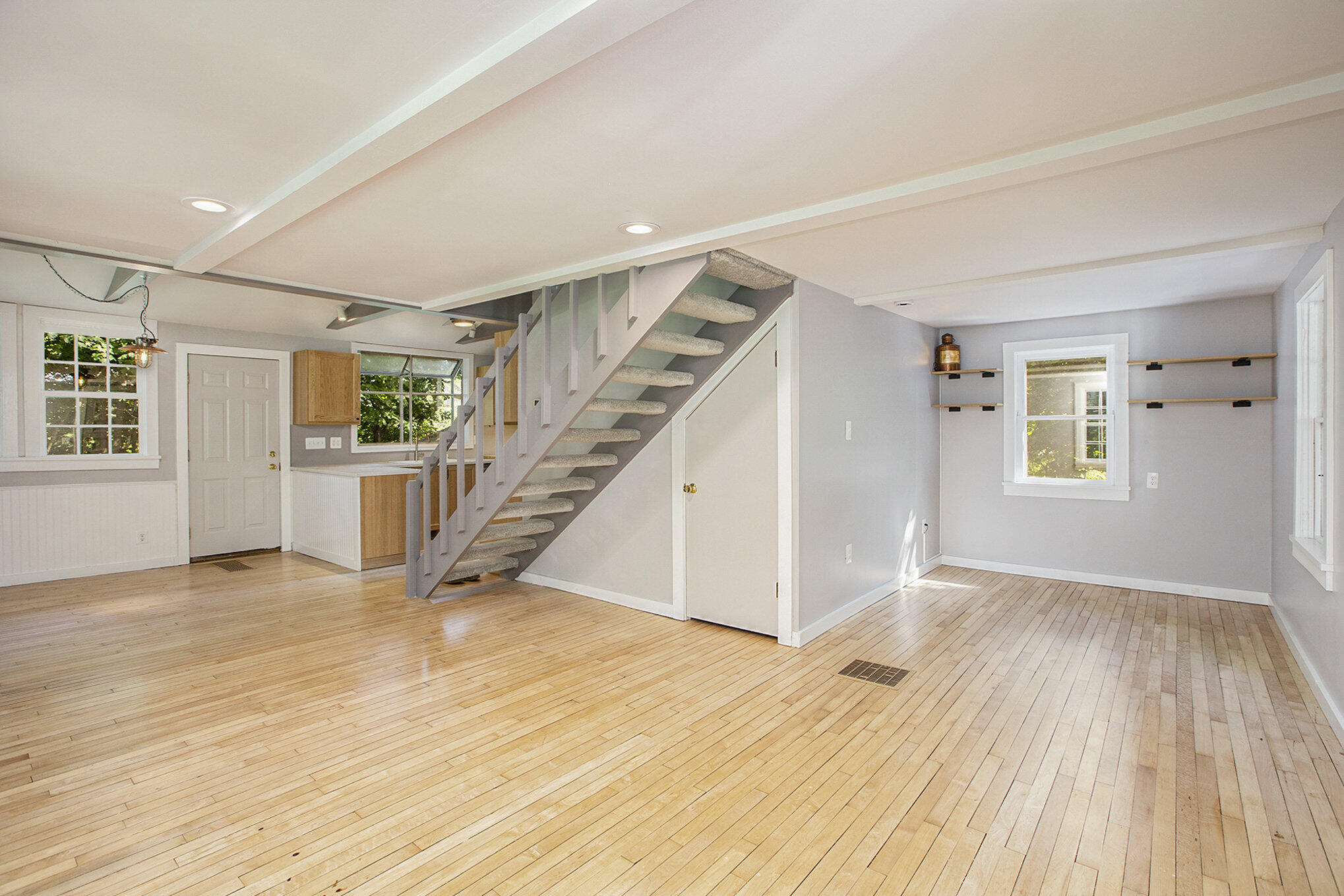 1308 Traver Road Property Photo 14