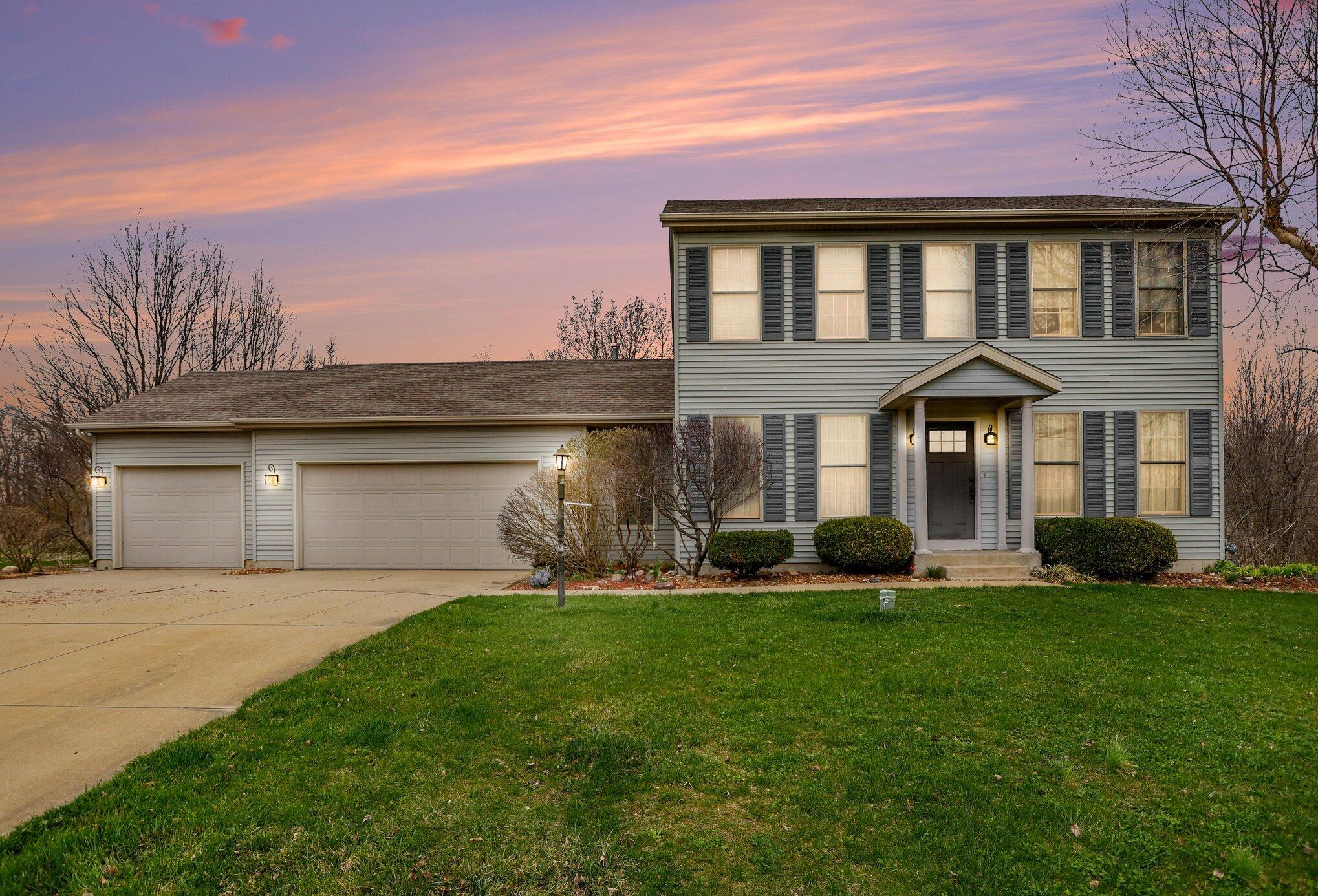 2233 Suncrest Breeze Property Photo 1