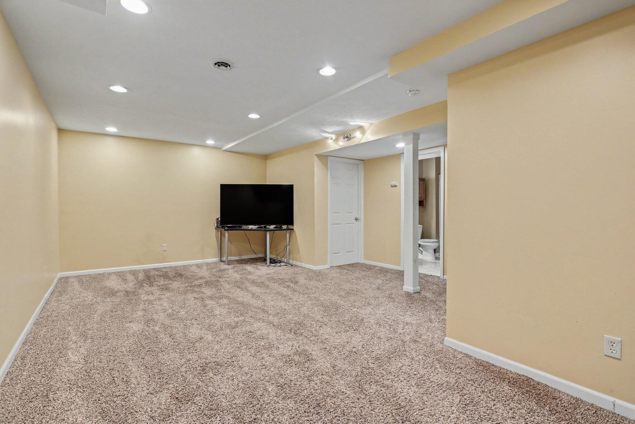 2233 Suncrest Breeze Property Photo 21