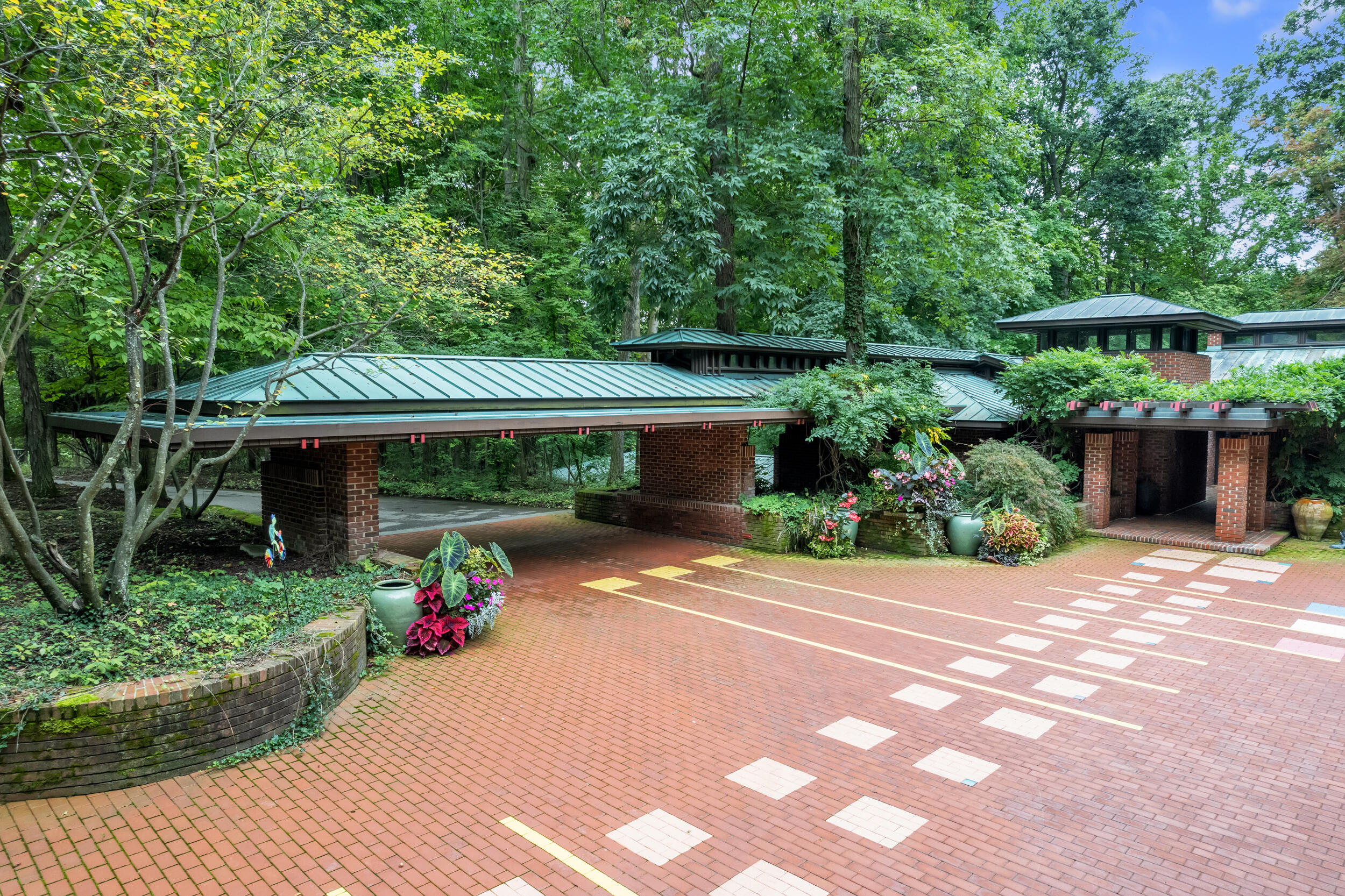 5140 Turtle Point Drive Property Photo 1
